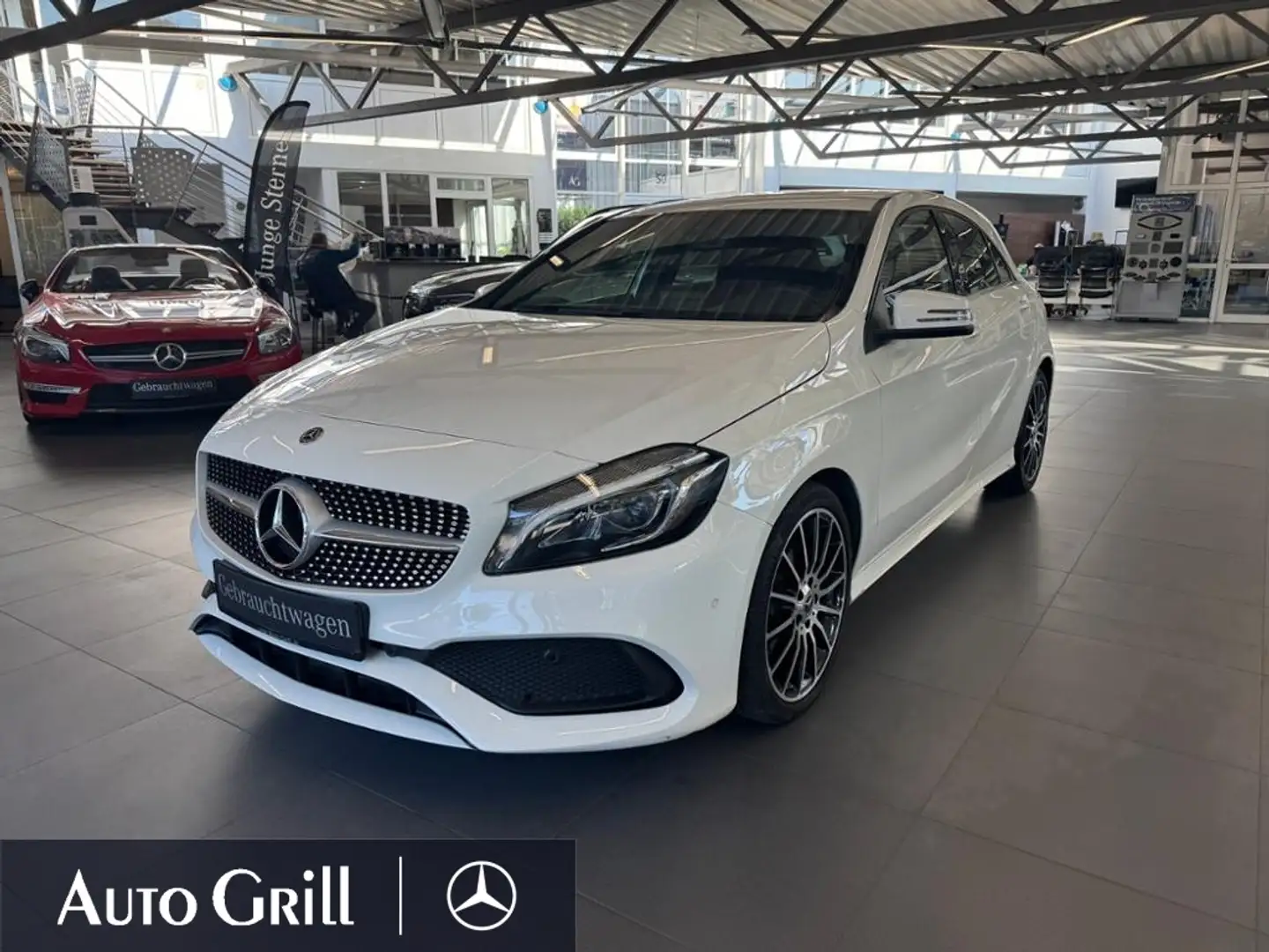 Mercedes-Benz A 180 PEAK AMGline 7GDCT LED ParkAssist SHZ Weiß - 1