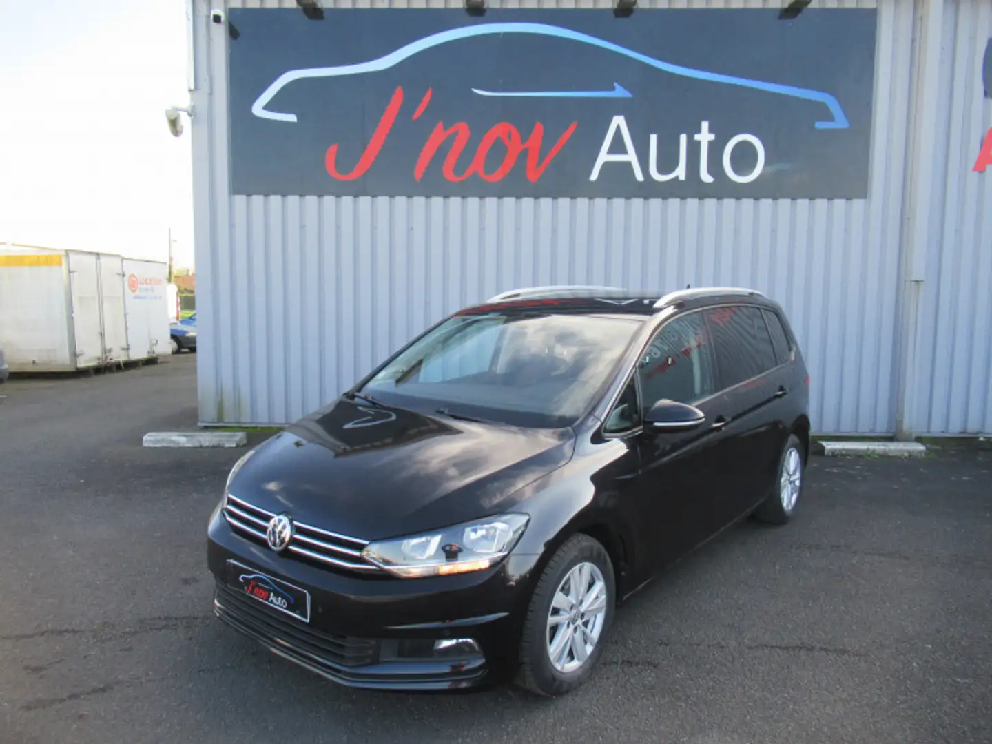 VOLKSWAGEN Touran
