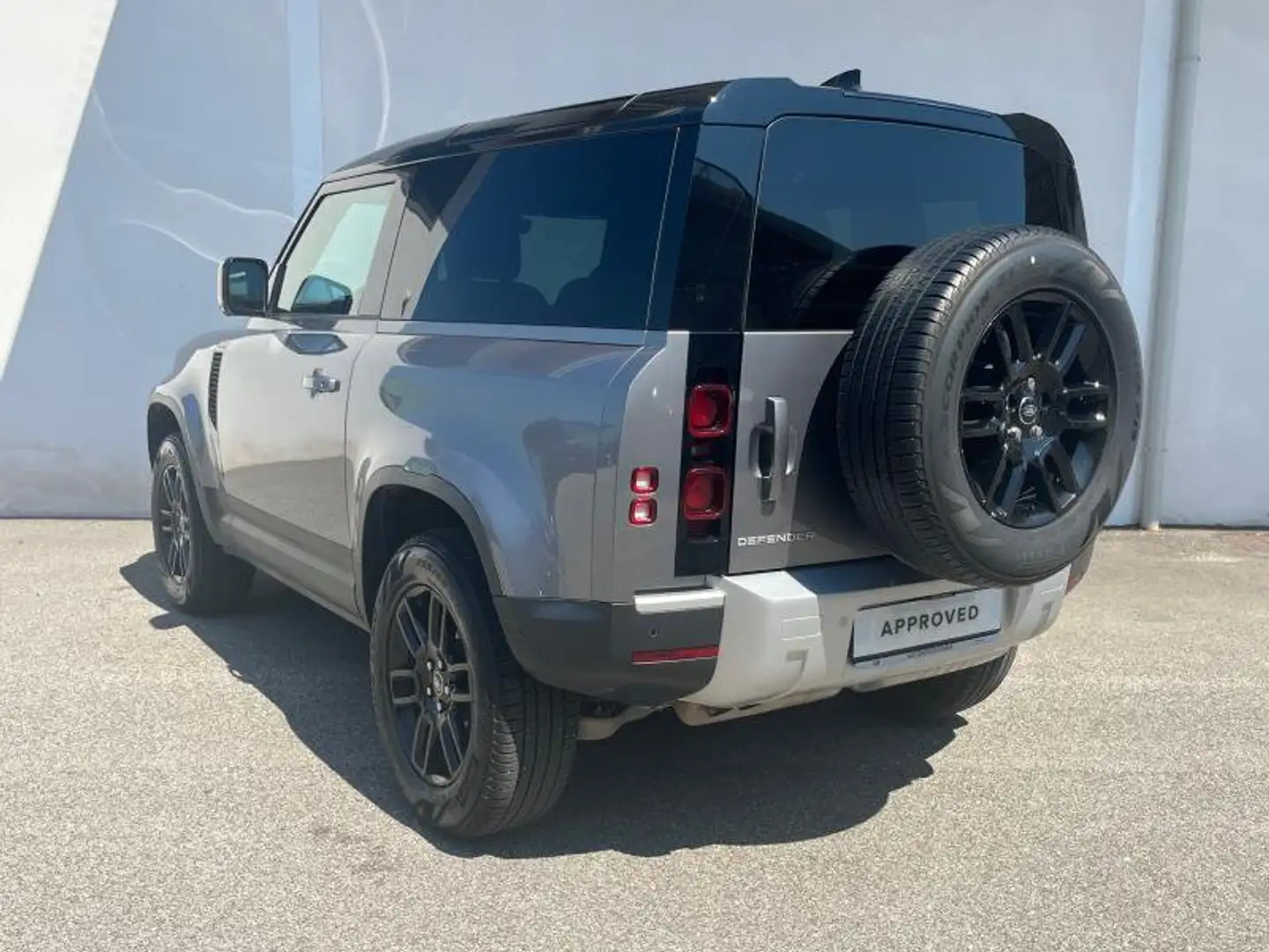 Land Rover Defender (2019) 90 3.0D I6 200 CV AWD Auto SE - 2