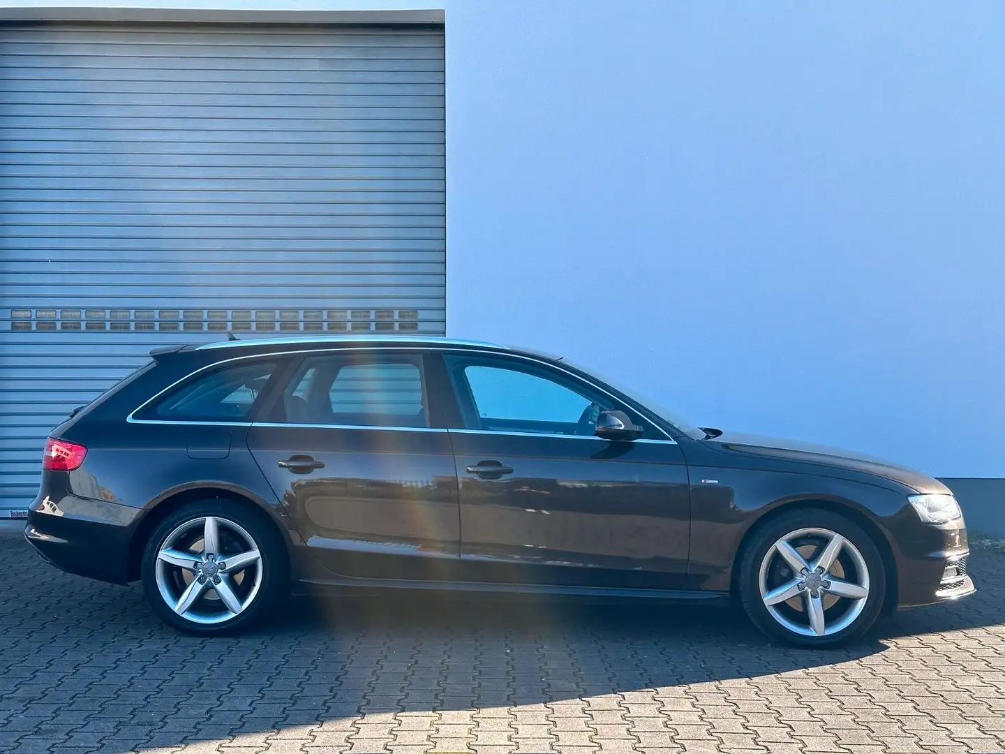 Audi A4 Avant 2.0 TDI Ambiente*ACC*SHZ*PDC*Kamera Bruin - 2