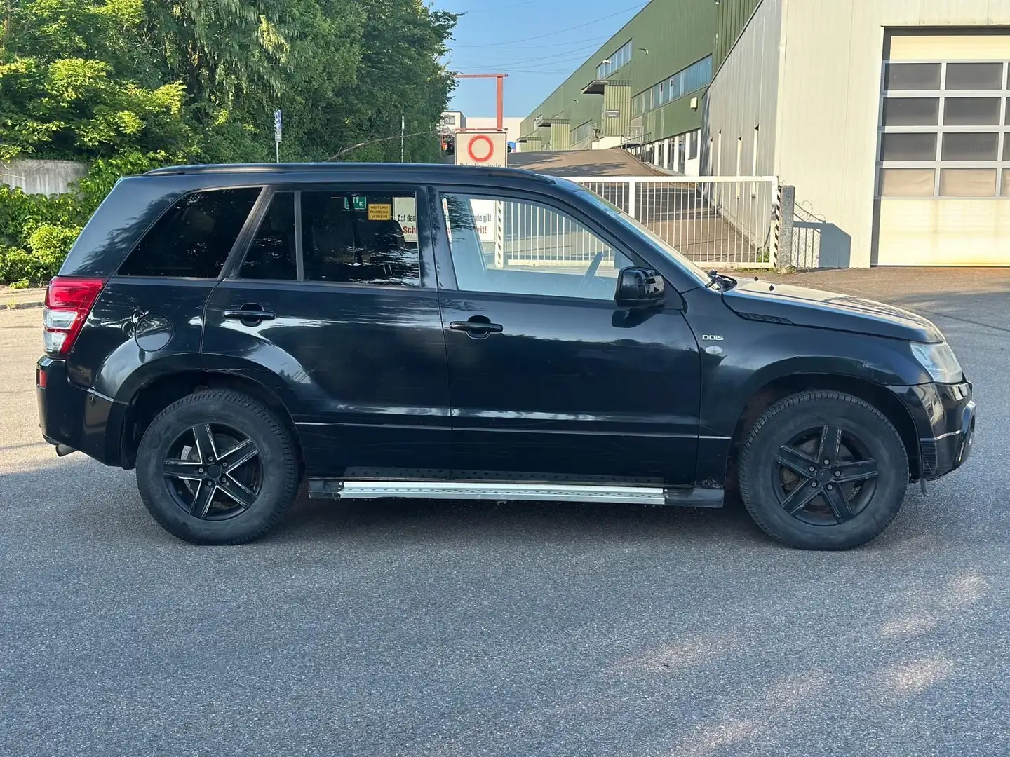 Suzuki Grand Vitara 1.9 DDIS Comfort 4x4 Klima AHK SHZ Schwarz - 2