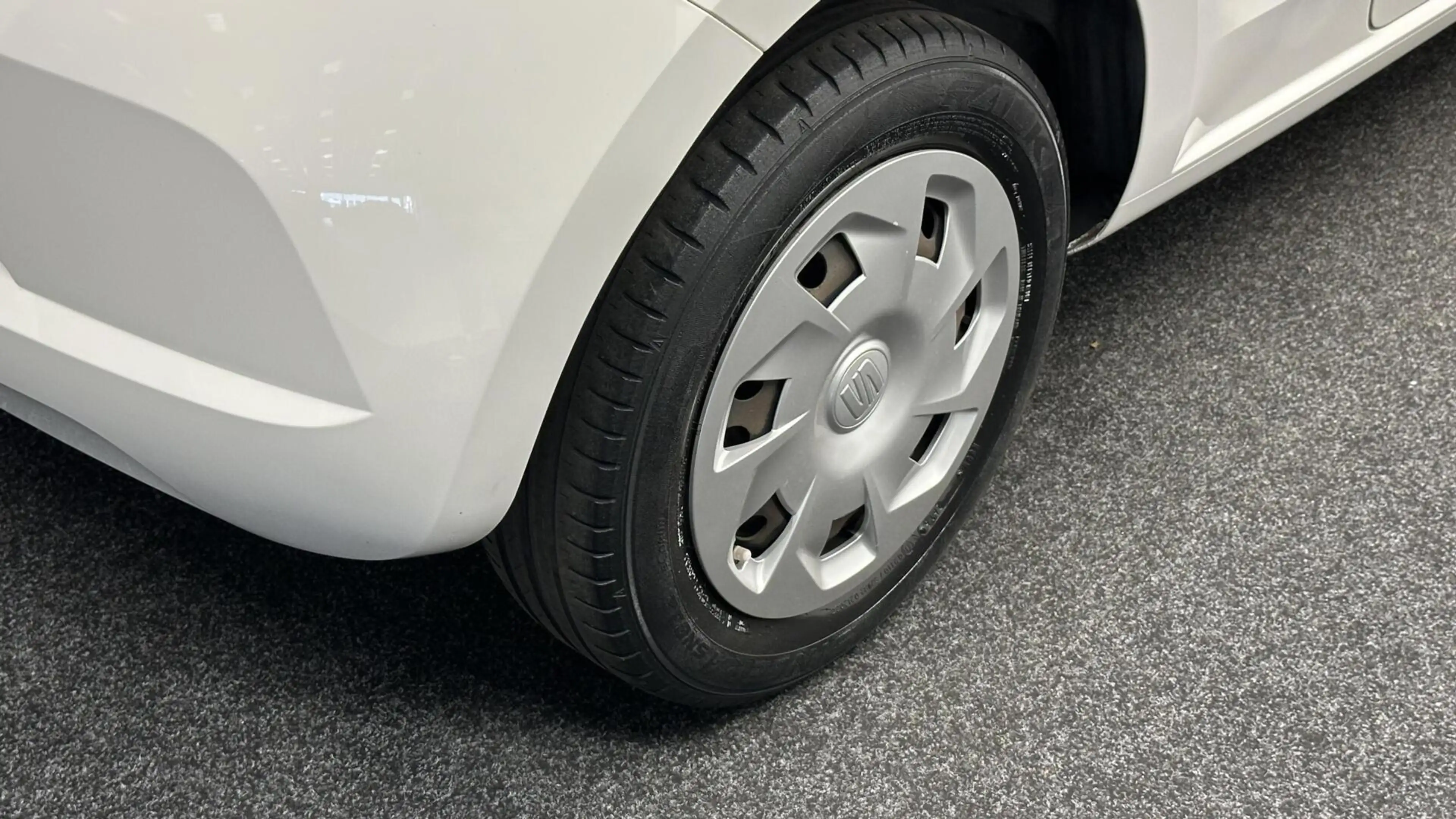 SEAT Mii 1.0 Mii by Cosmopolitan AIRCO 90000 KM. — photo 10
