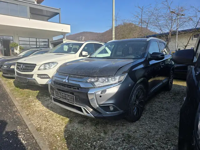 Mitsubishi Outlander Edition 100+ 4WD