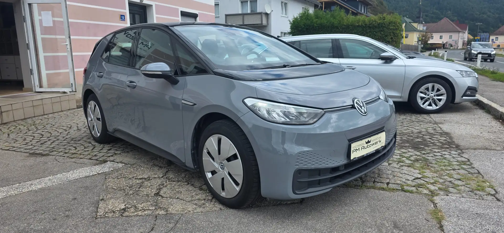 Volkswagen ID.3 Pure Performance 110 kW *LED*DAB*Finanzierung* Grau - 2