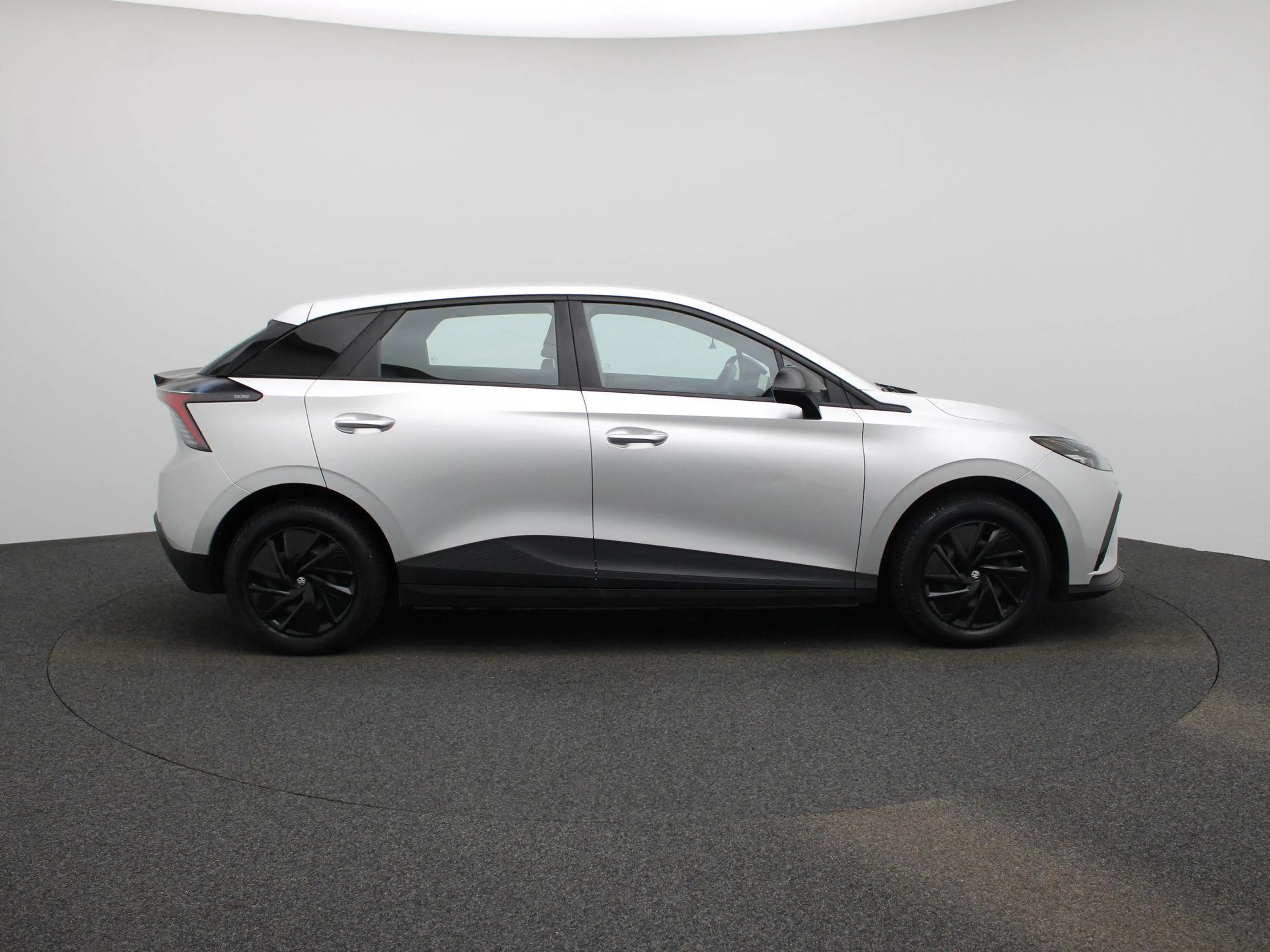 MG MG4 Electric Standard 51 kWh APPLE CARPLAY | ANDROID A — photo 6