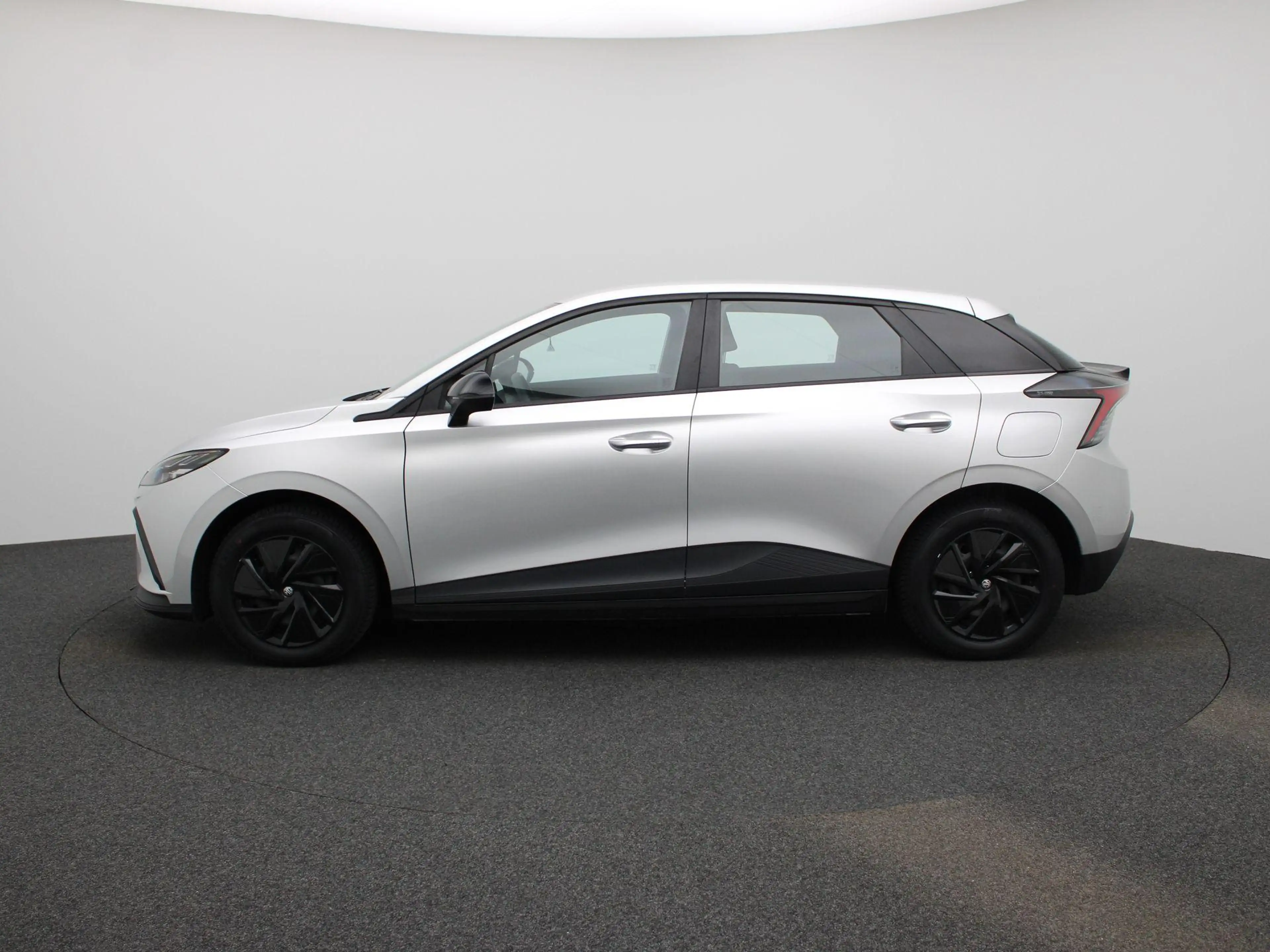 MG MG4 Electric Standard 51 kWh APPLE CARPLAY | ANDROID A — photo 4