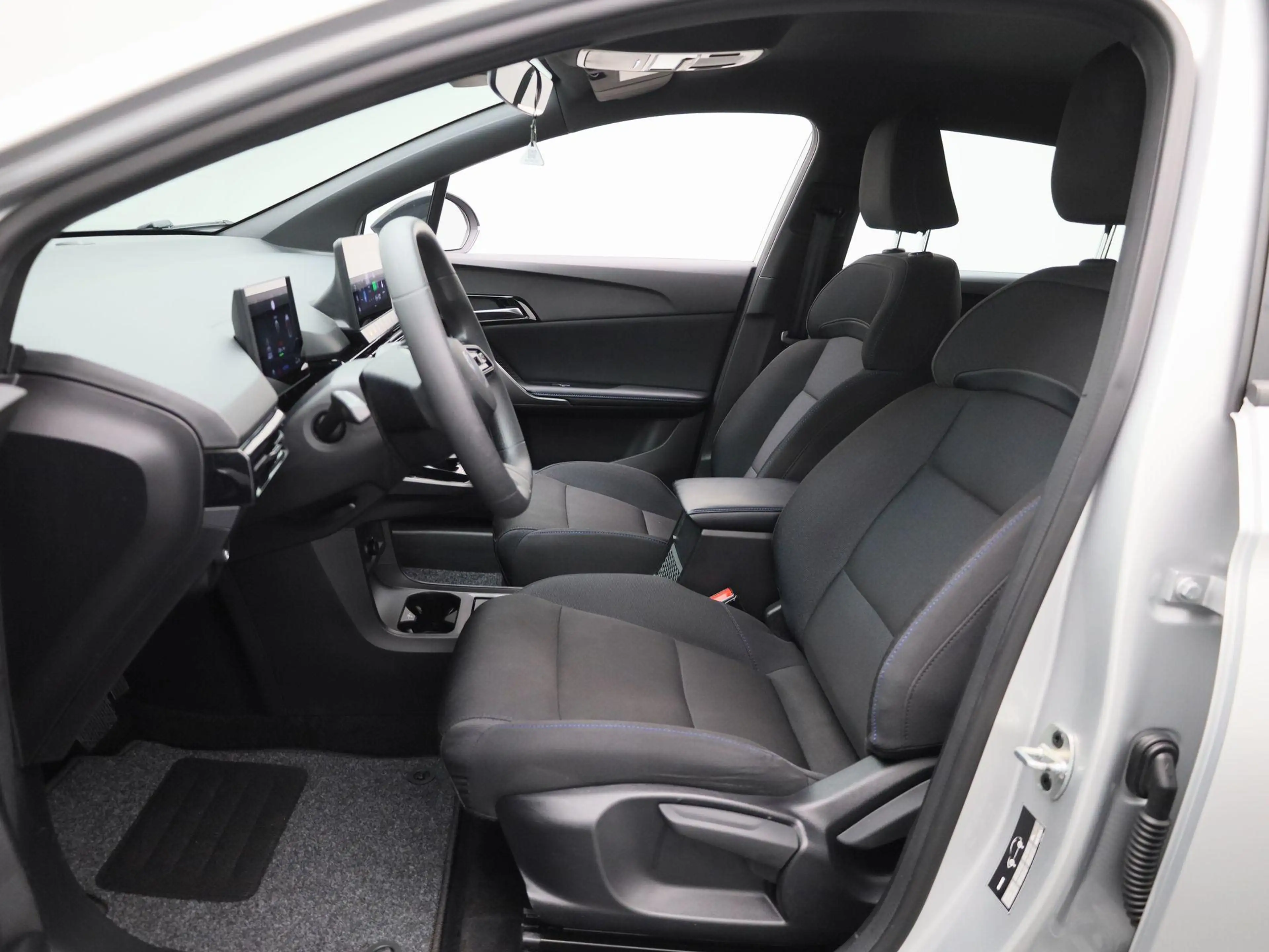 MG MG4 Electric Standard 51 kWh APPLE CARPLAY | ANDROID A — photo 10