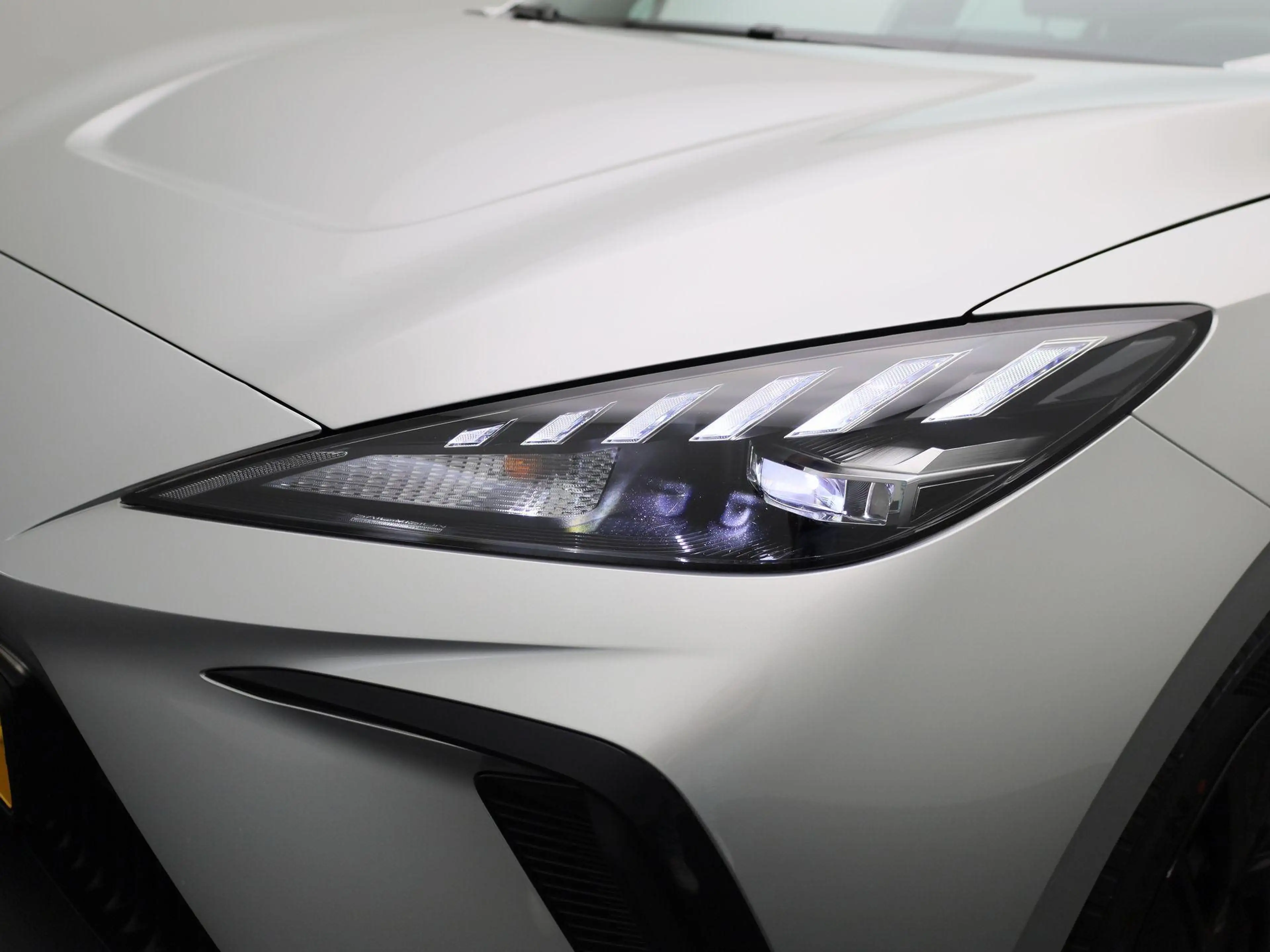 MG MG4 Electric Standard 51 kWh APPLE CARPLAY | ANDROID A — photo 14
