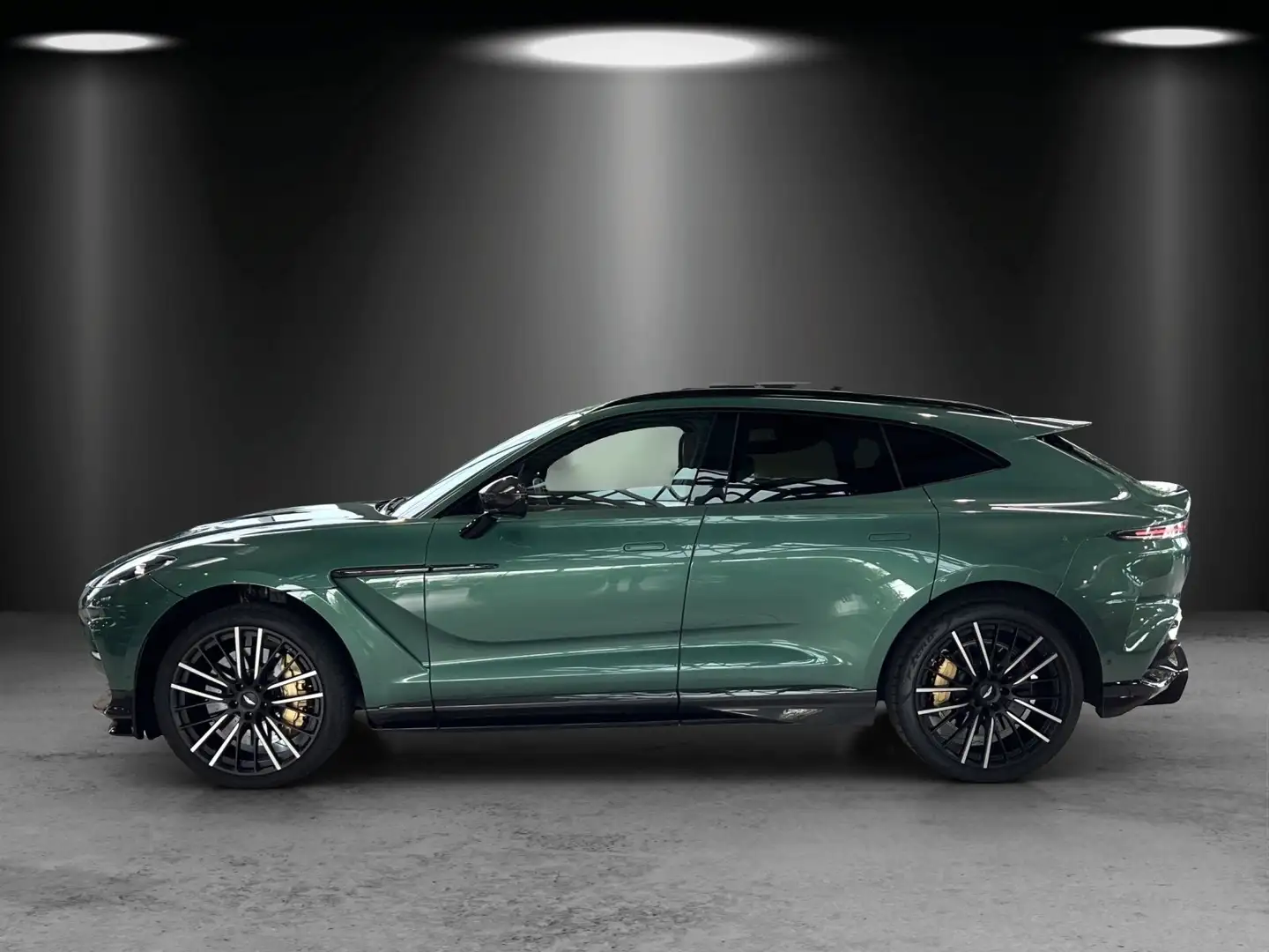 Aston Martin DBX 707 Q 1.HdAston AHK (Tow Bar) all havana tan Green - 2