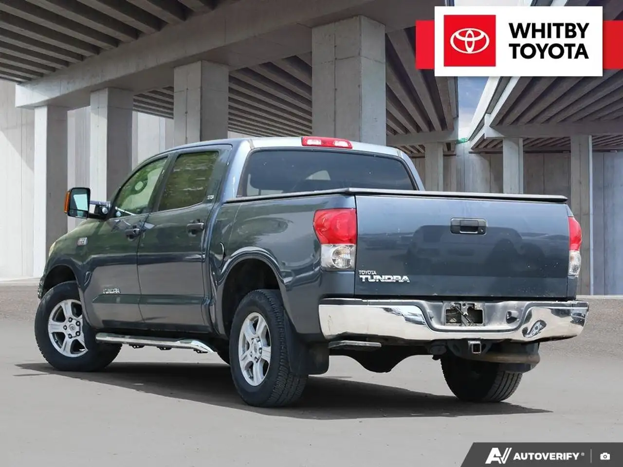 Toyota Tundra снимка Toyota Tundra