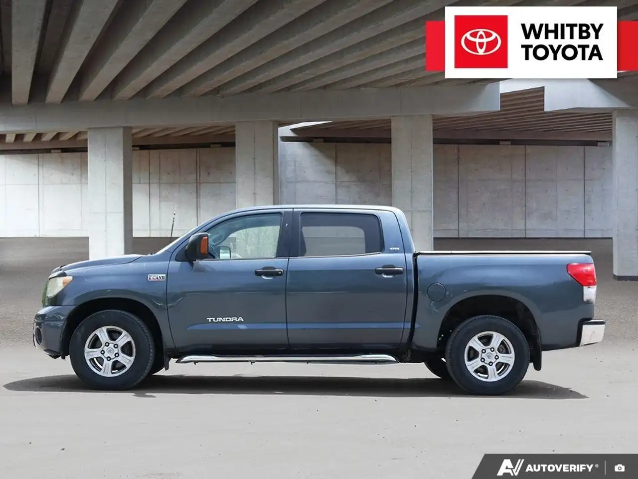 Toyota Tundra снимка Toyota Tundra