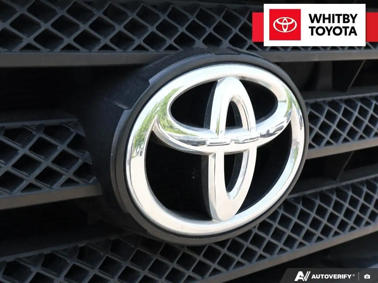 Toyota Tundra снимка Toyota Tundra