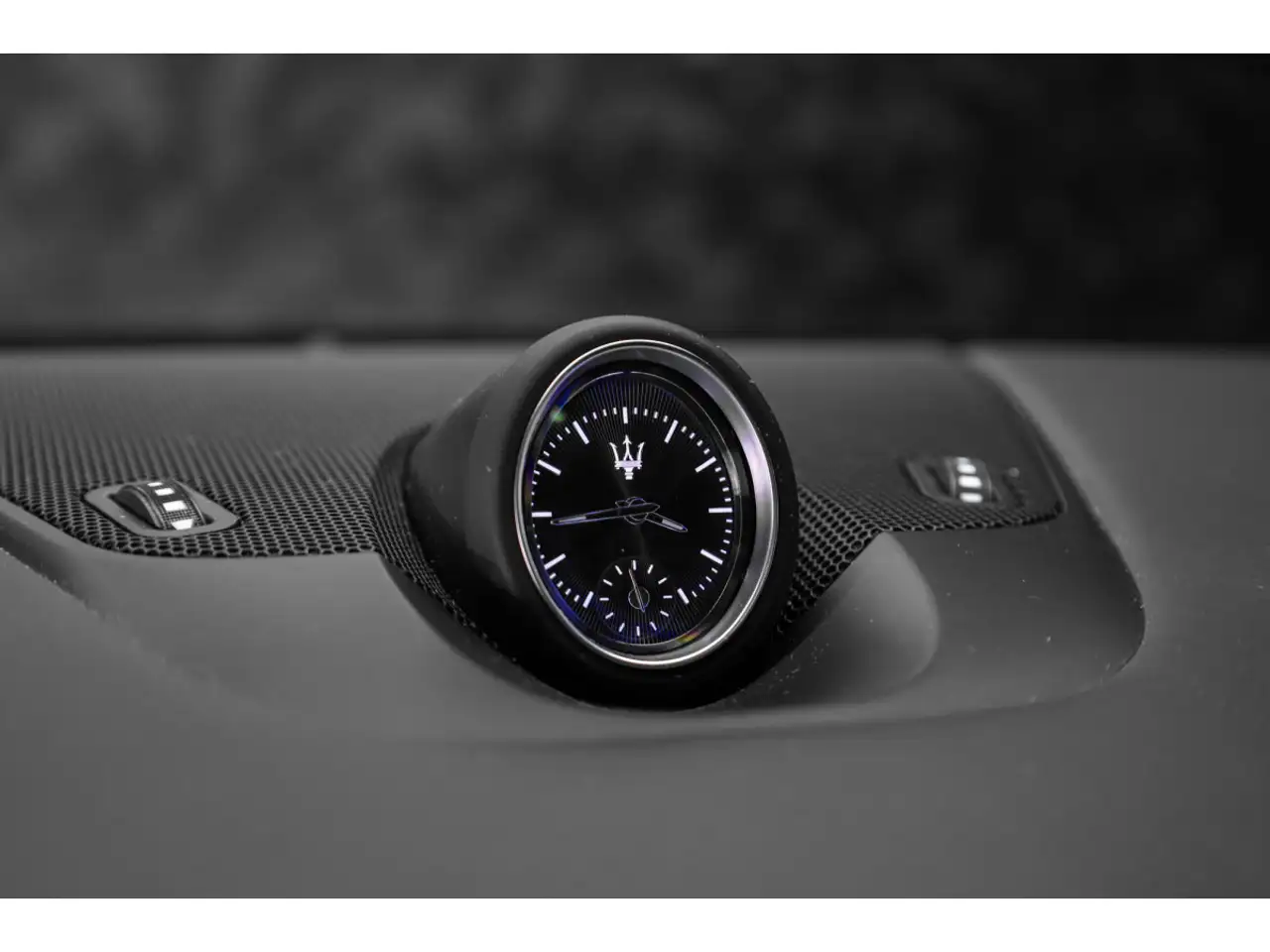Maserati Levante 2021 — фото 15