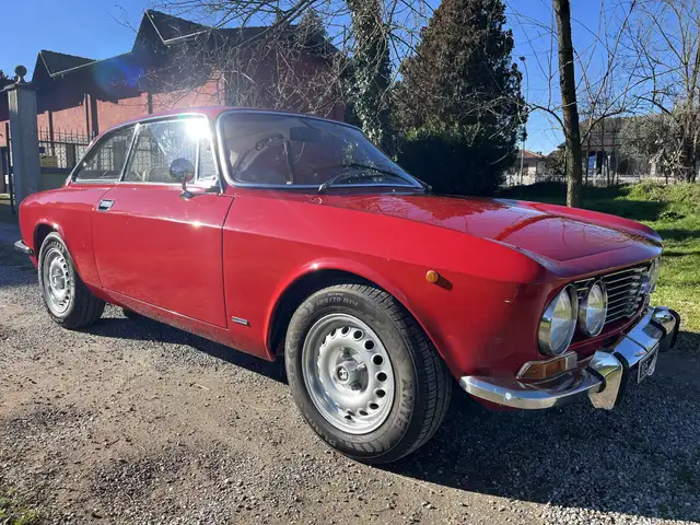 Alfa Romeo GT 2000 Veloce