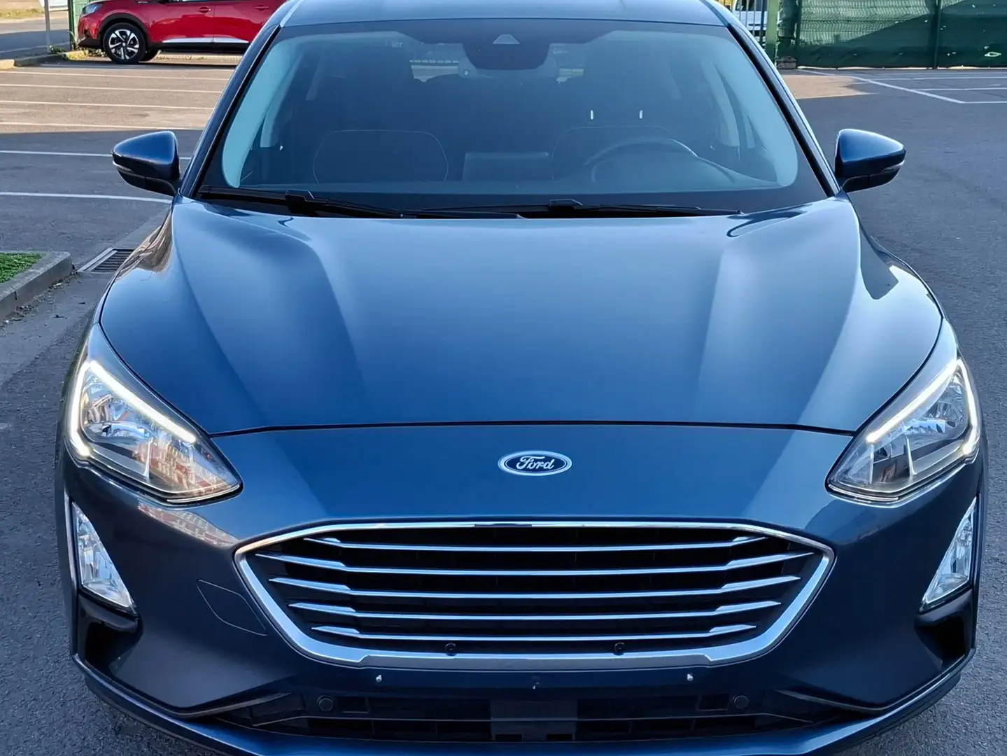 Ford Focus 1.0 EcoBoost MHEV Titanium Bleu - 2