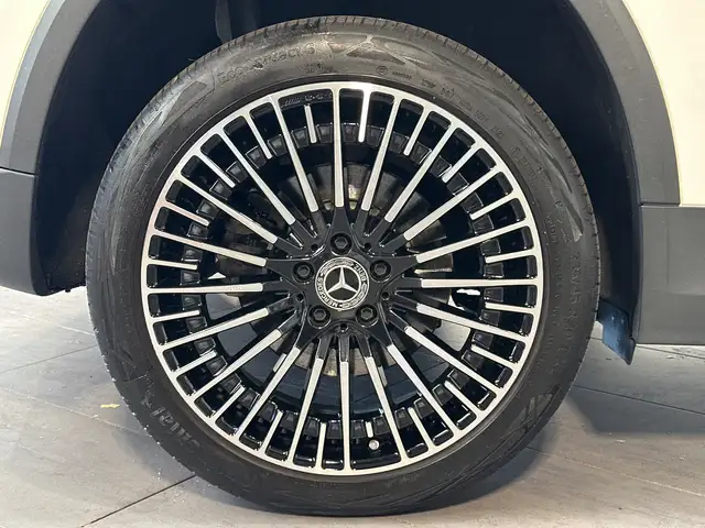 Mercedes-Benz Eqa view 3