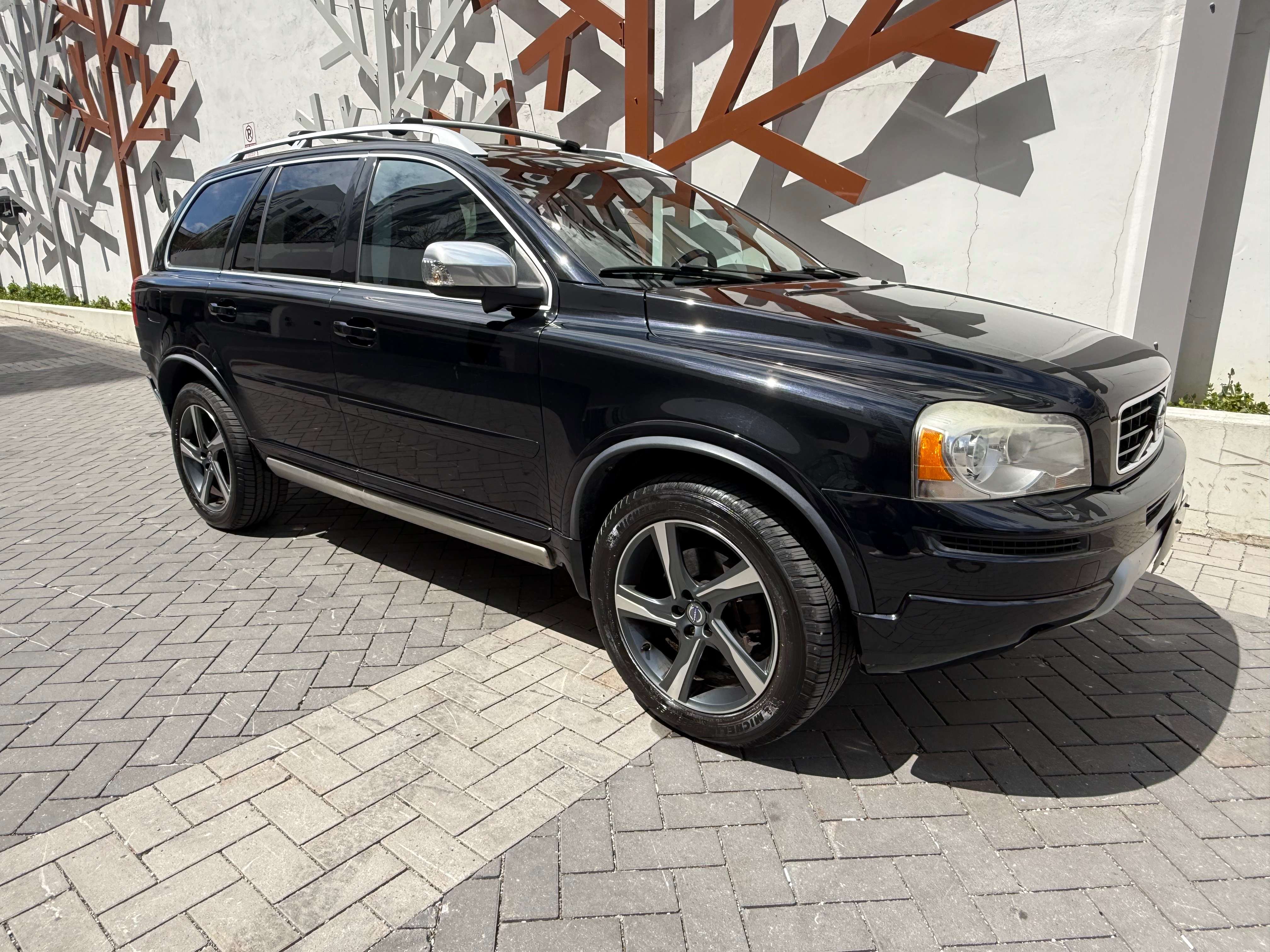 2013 Volvo XC90 3.2 R-Design Premier Plus alt 4