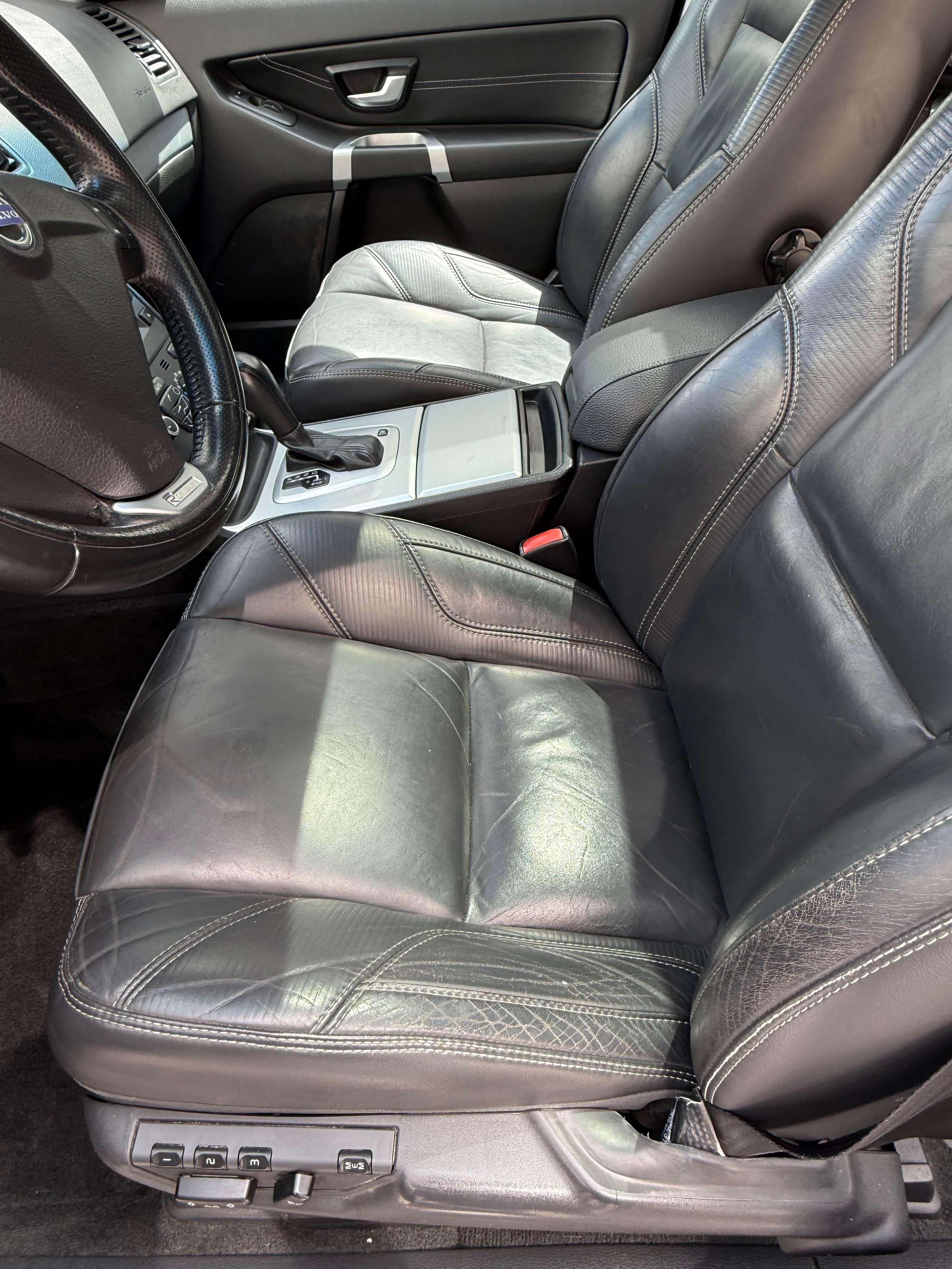 2013 Volvo XC90 3.2 R-Design Premier Plus thumb 7