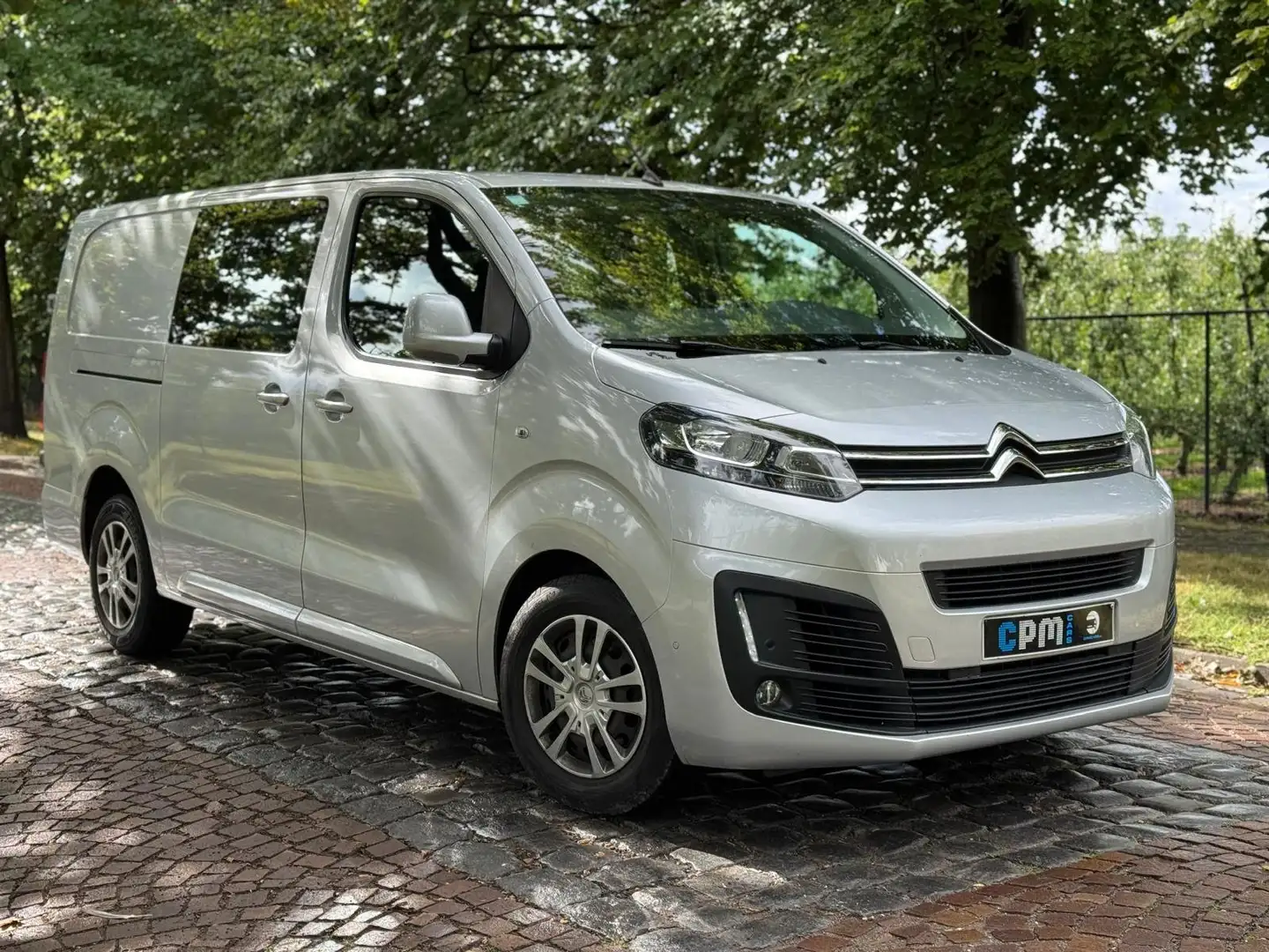 Citroen Jumpy 2.0 * AUTOMAAT * 180pk ! * 5PL * CAMERA * NAVI  * Silber - 1