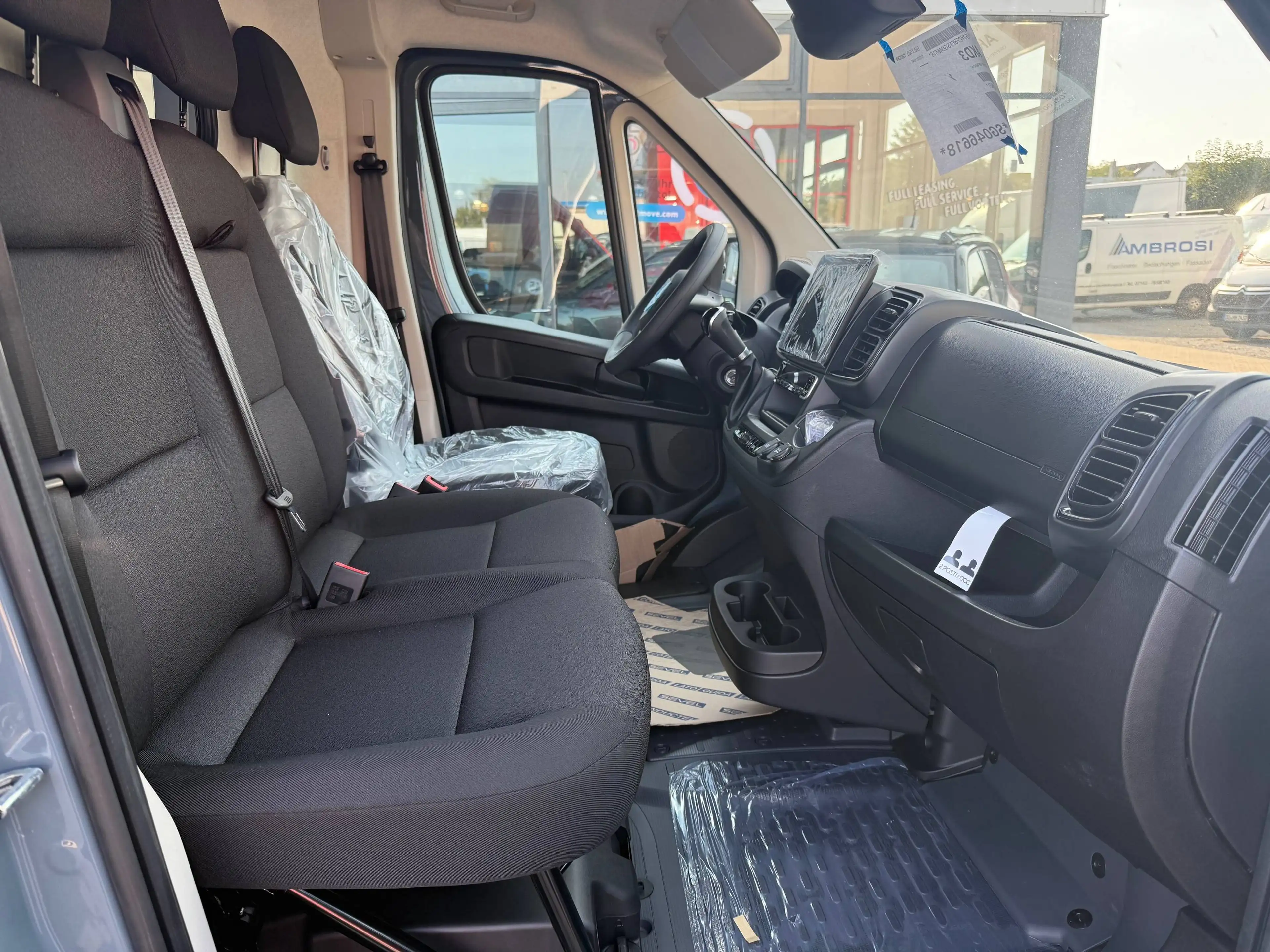 Citroen Jumper 35 L2H2 Automatik Blue HDi 140 — photo 8
