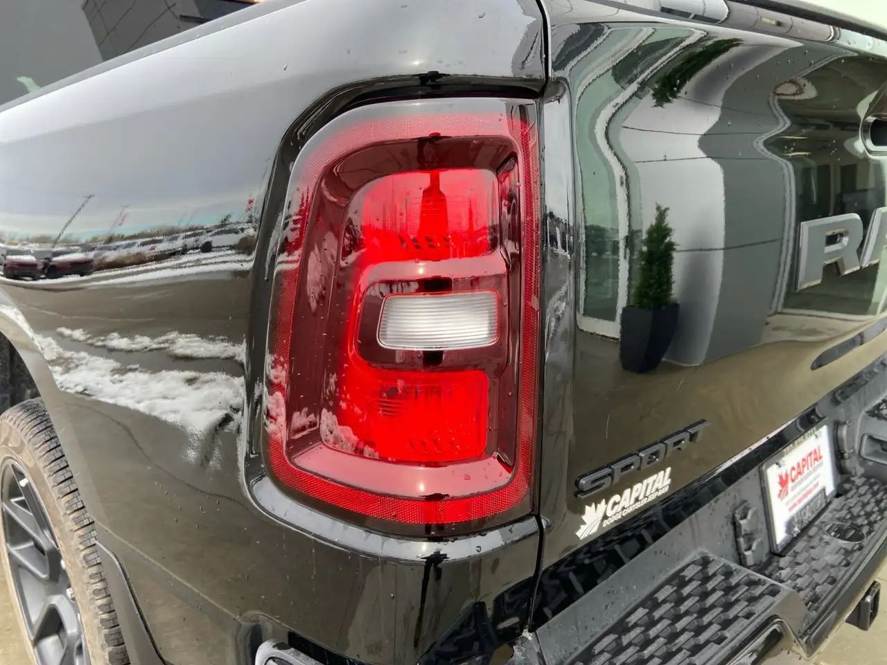 RAM 1500 снимка RAM 1500