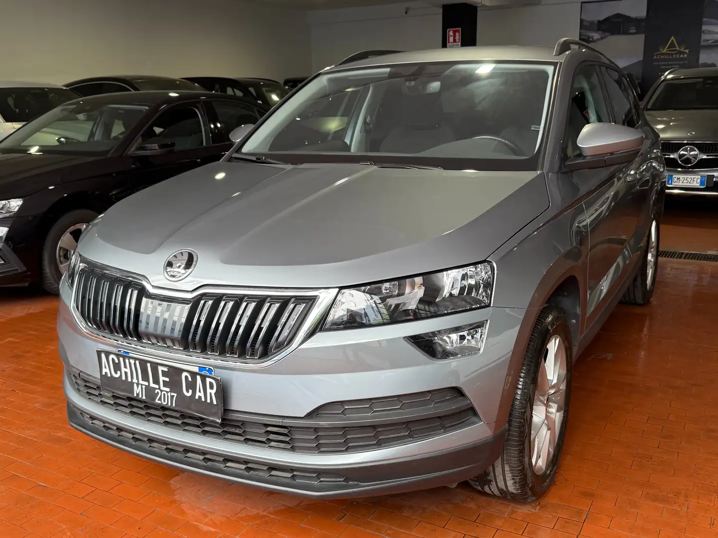 Skoda Karoq 1.0 tsi Ambition 110cv *PREZZO REALE* Gris - 1