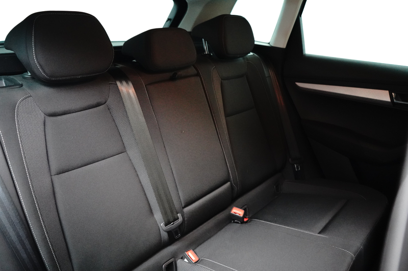 Skoda Karoq 1.5 150PK DSG Selection | Achteruitrijcamera | Cli — photo 10