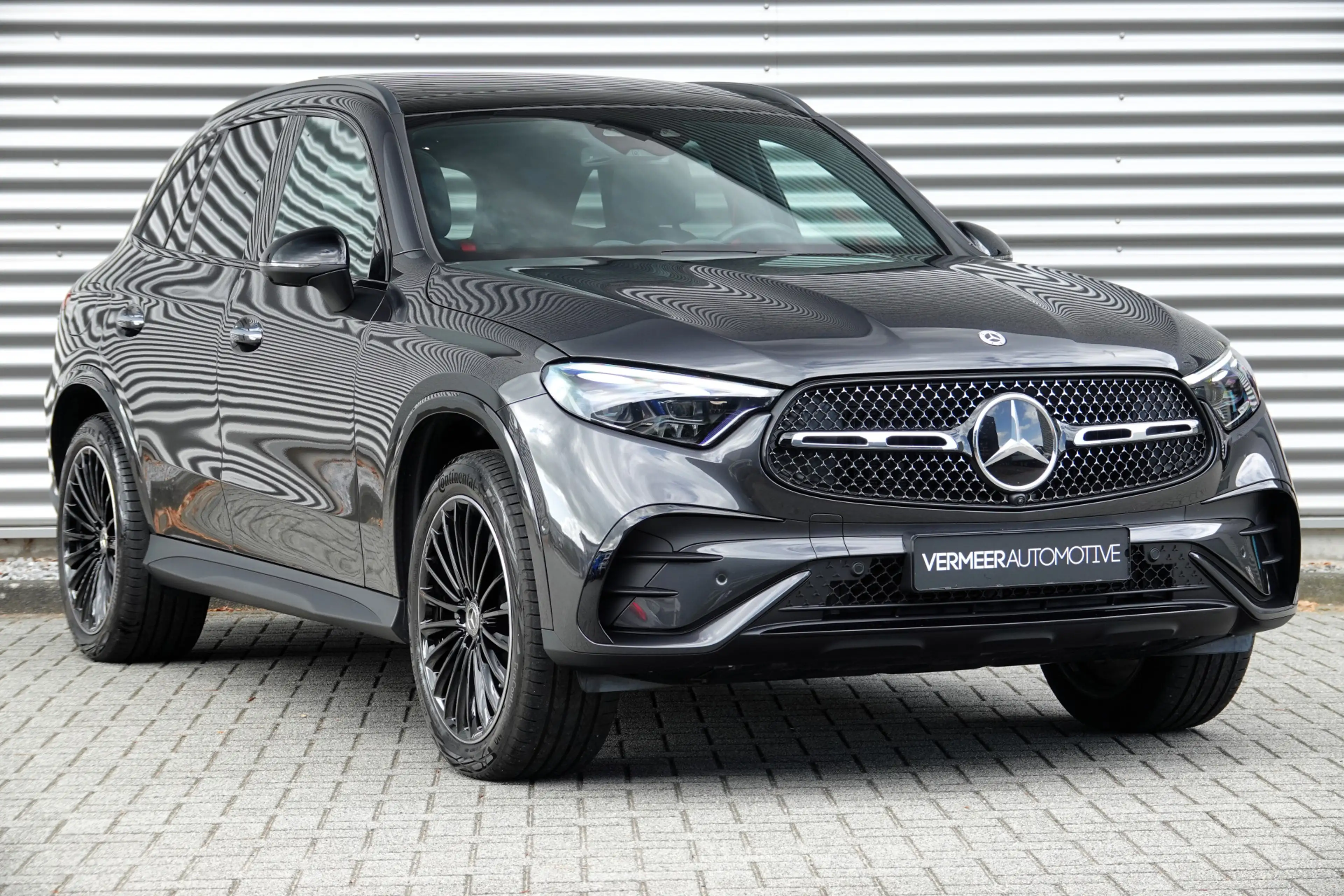 Mercedes-Benz GLC 300 300e 4MATIC AMG Line | Panodak | Night | Burmester — photo 3