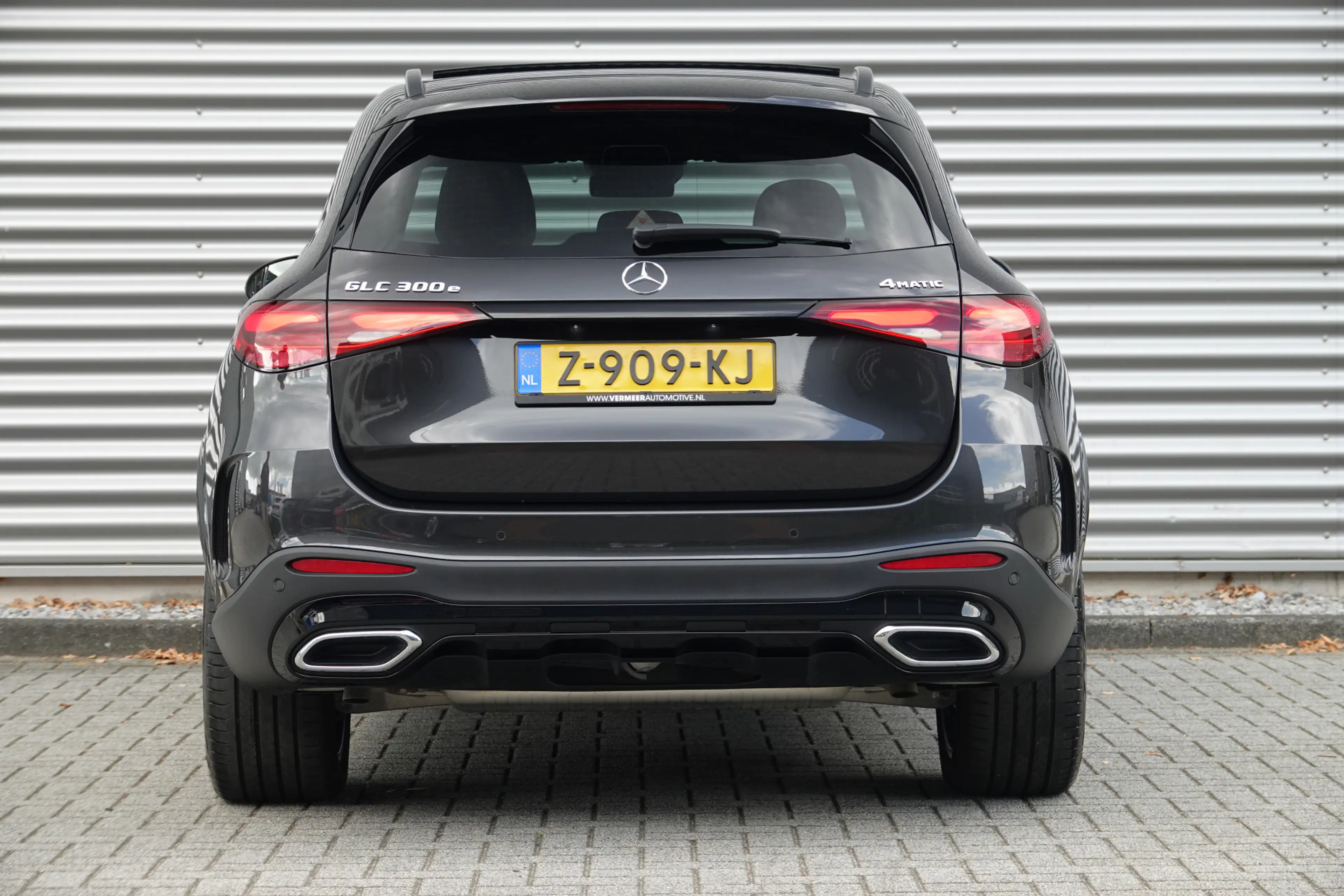Mercedes-Benz GLC 300 300e 4MATIC AMG Line | Panodak | Night | Burmester — photo 26