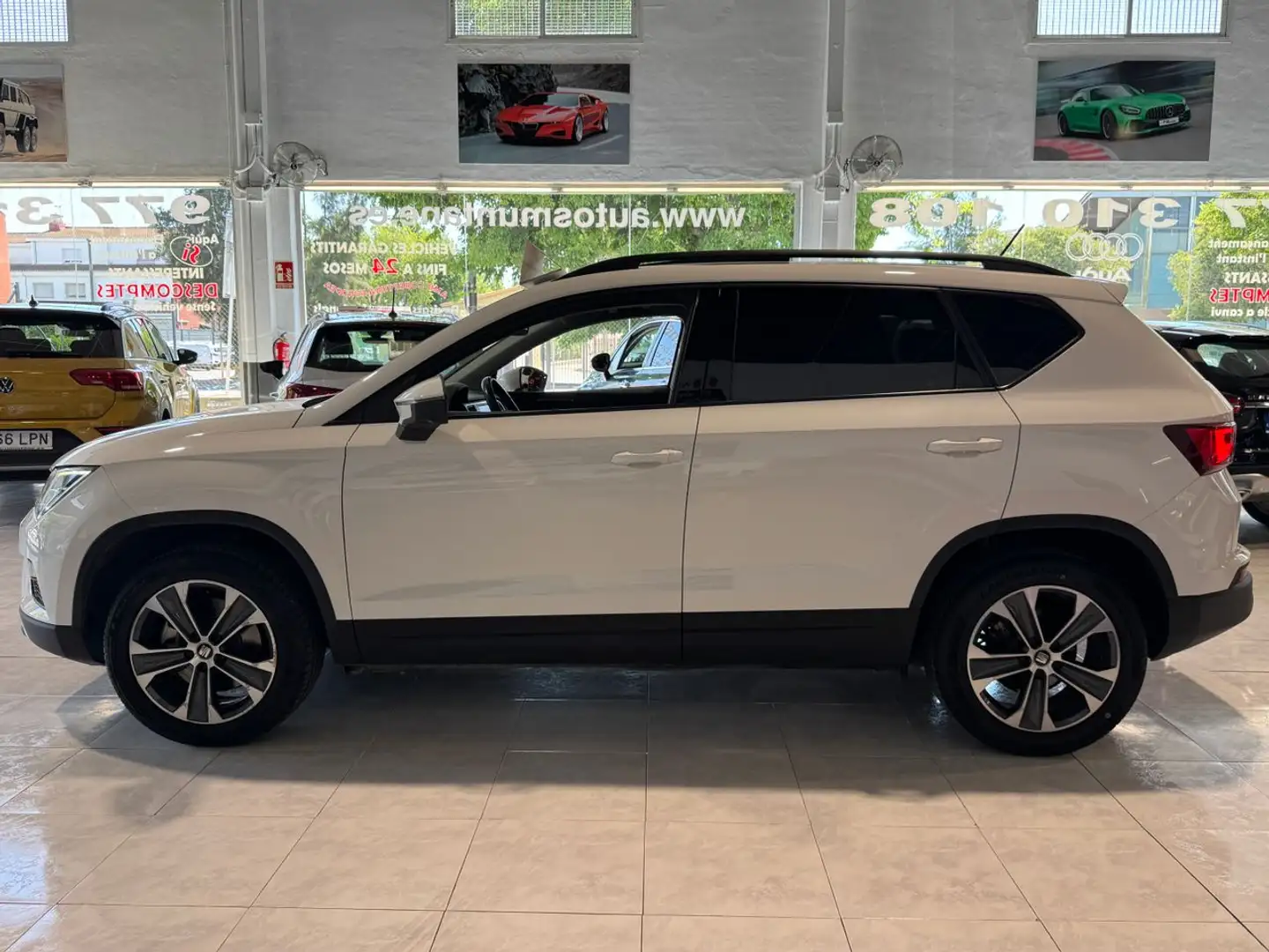 SEAT Ateca 1.0TSI 110CV STYLE PLUS.- " TECHO PANORAMICO + EXT Wit - 2