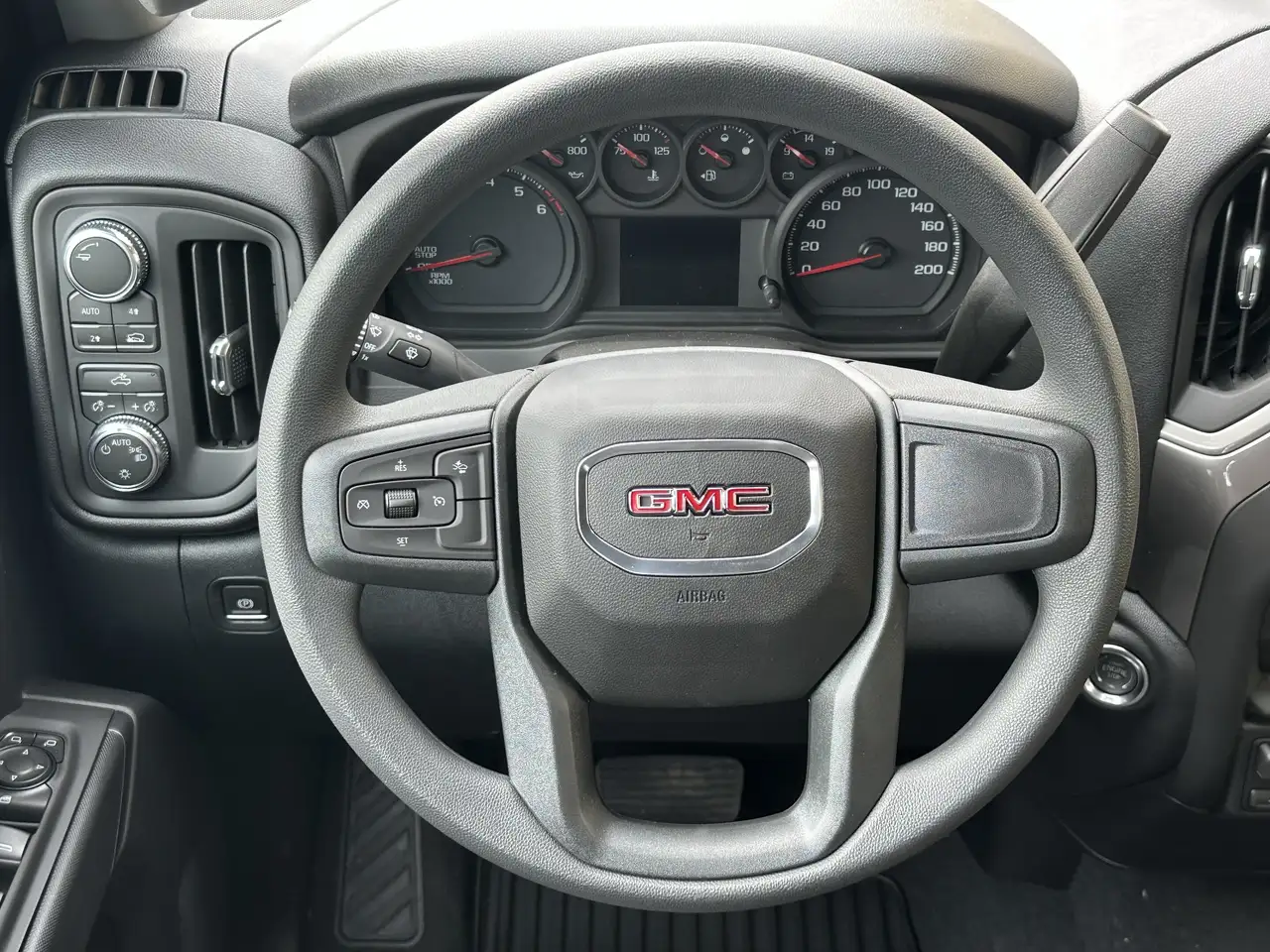 GMC Sierra 1500 fotografie GMC Sierra 1500