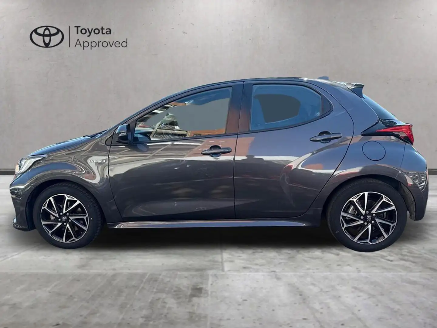 Toyota Yaris Yaris 1.5h Trend Gris - 2