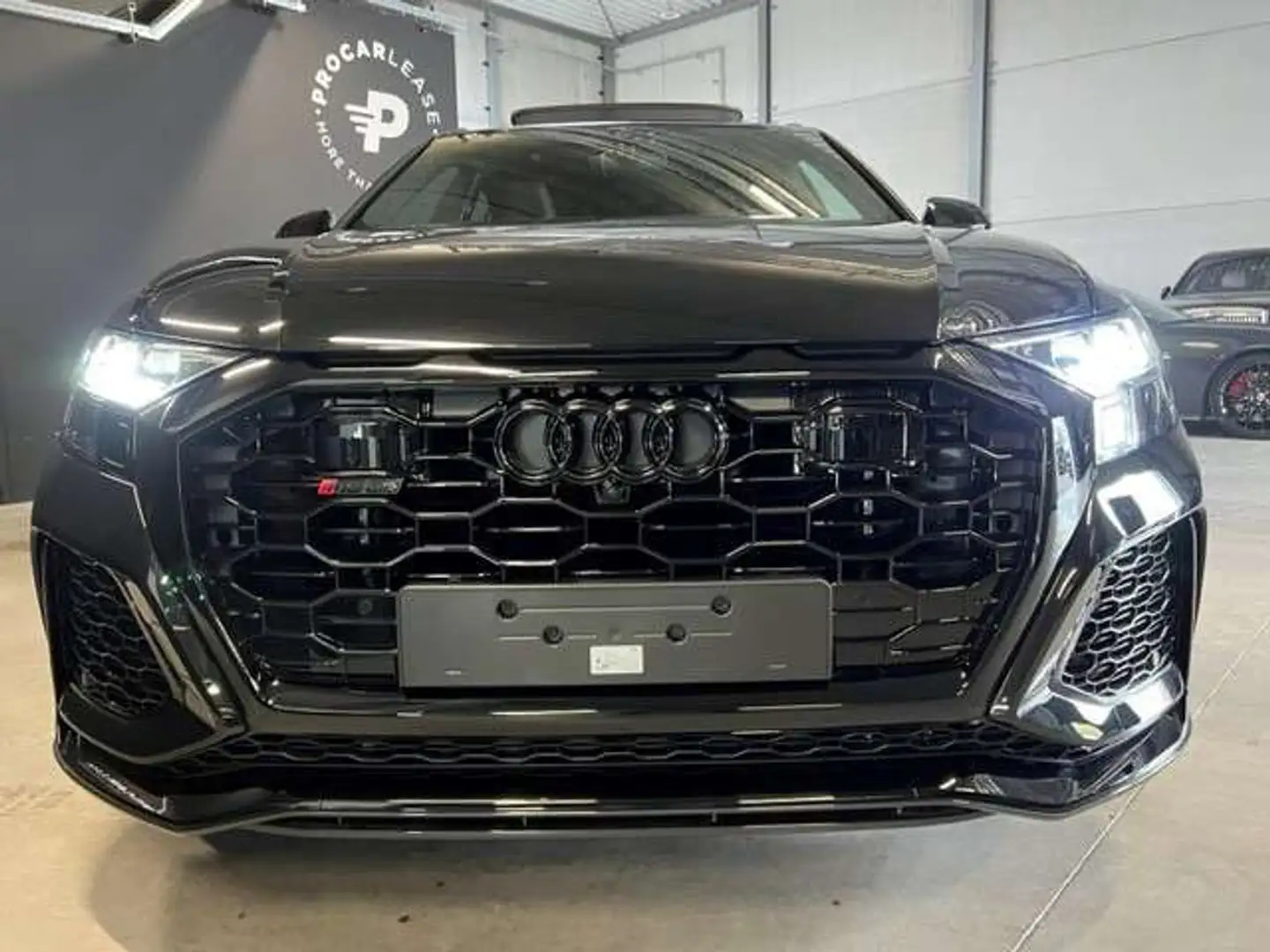 Audi RS Q8 4.0 TFSI//PANO/23/RS DY+/HUD/*VOLL** Noir - 2