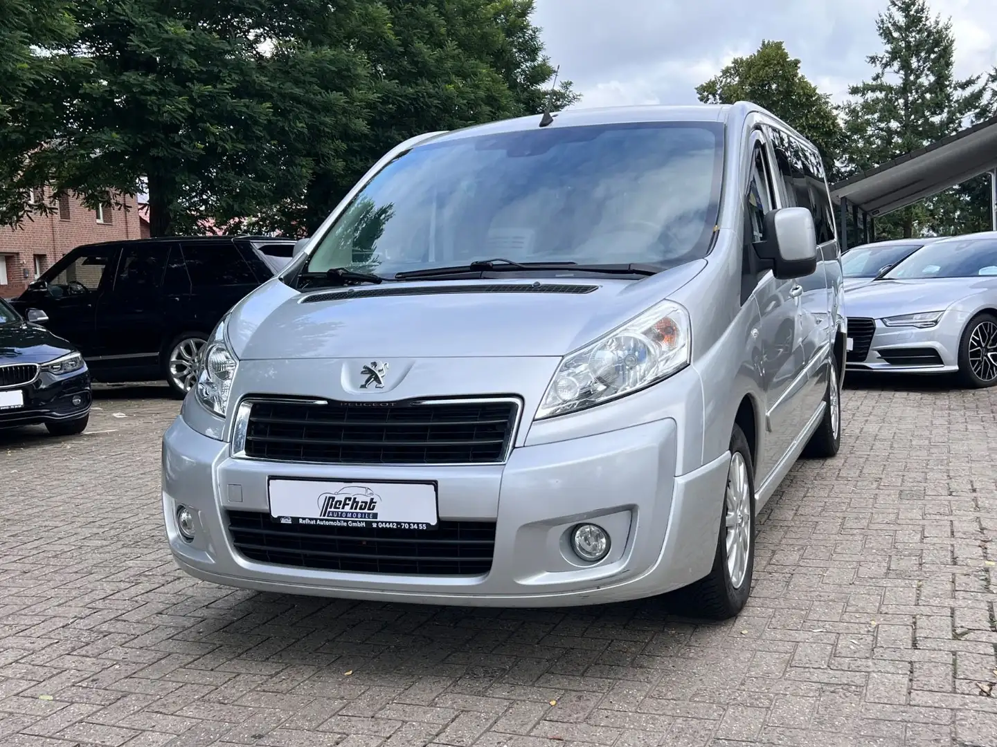 Peugeot Expert L2H1 Active 9-Sitzer Grau - 1