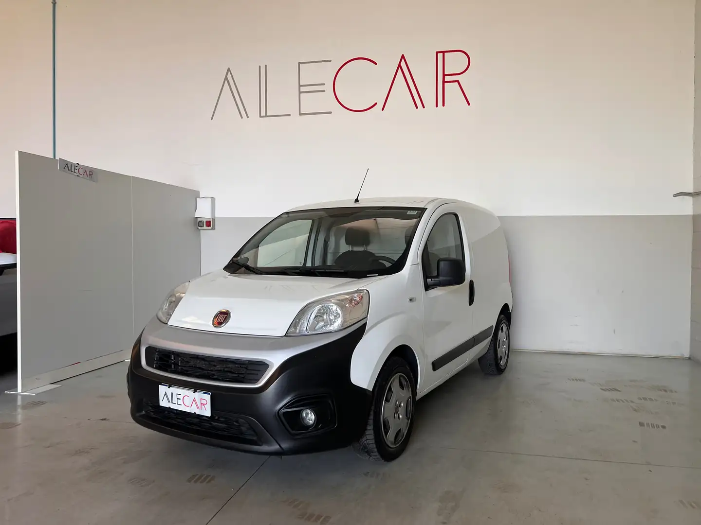 Fiat Fiorino 1.3 mjt 95cv Cargo SX (Prezzo + IVA) Blanc - 1