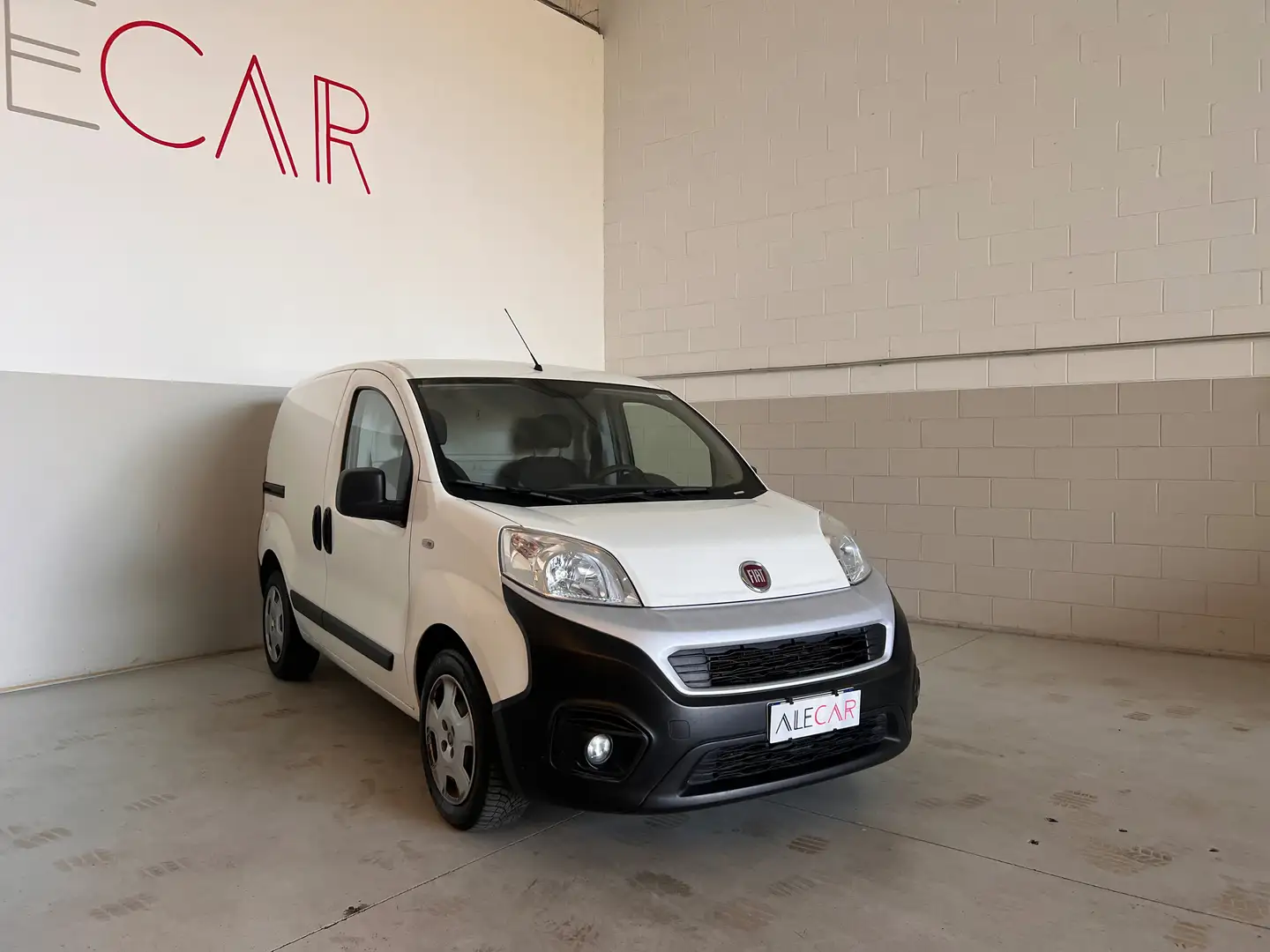 Fiat Fiorino 1.3 mjt 95cv Cargo SX (Prezzo + IVA) Blanc - 2