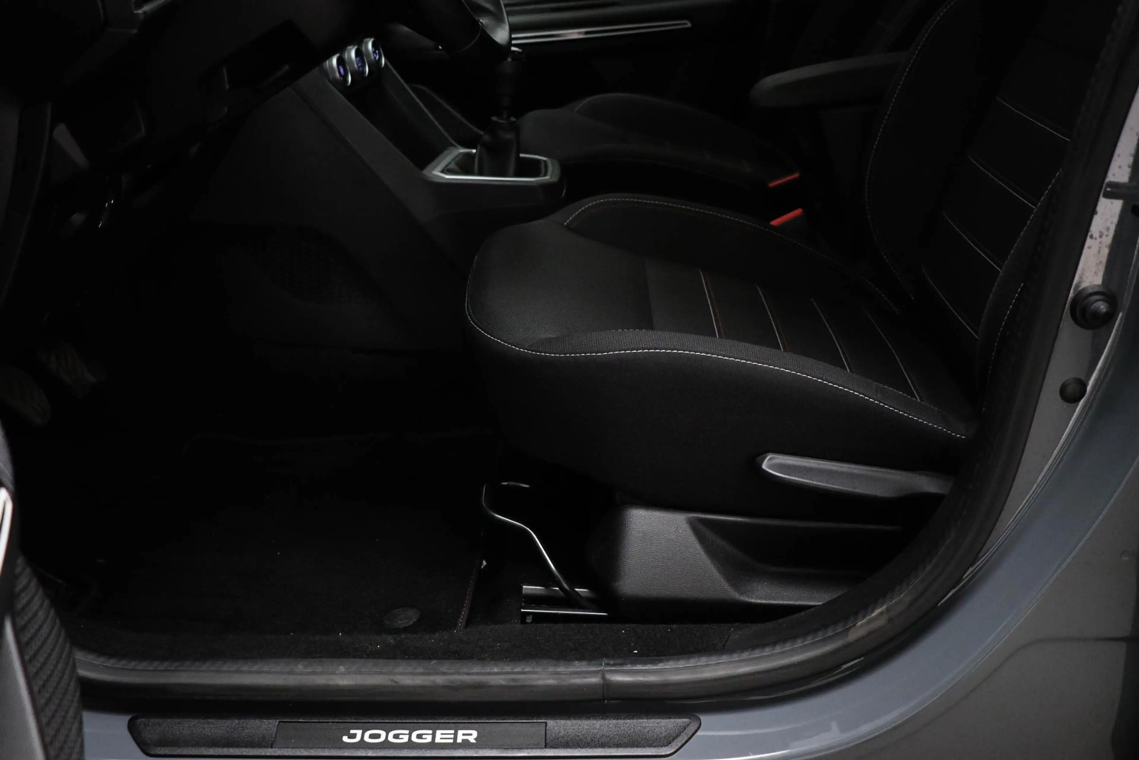 Dacia Jogger 1.0 TCe 110 Extreme 7p. | EXTREME PACK | CLIMA | D — photo 29