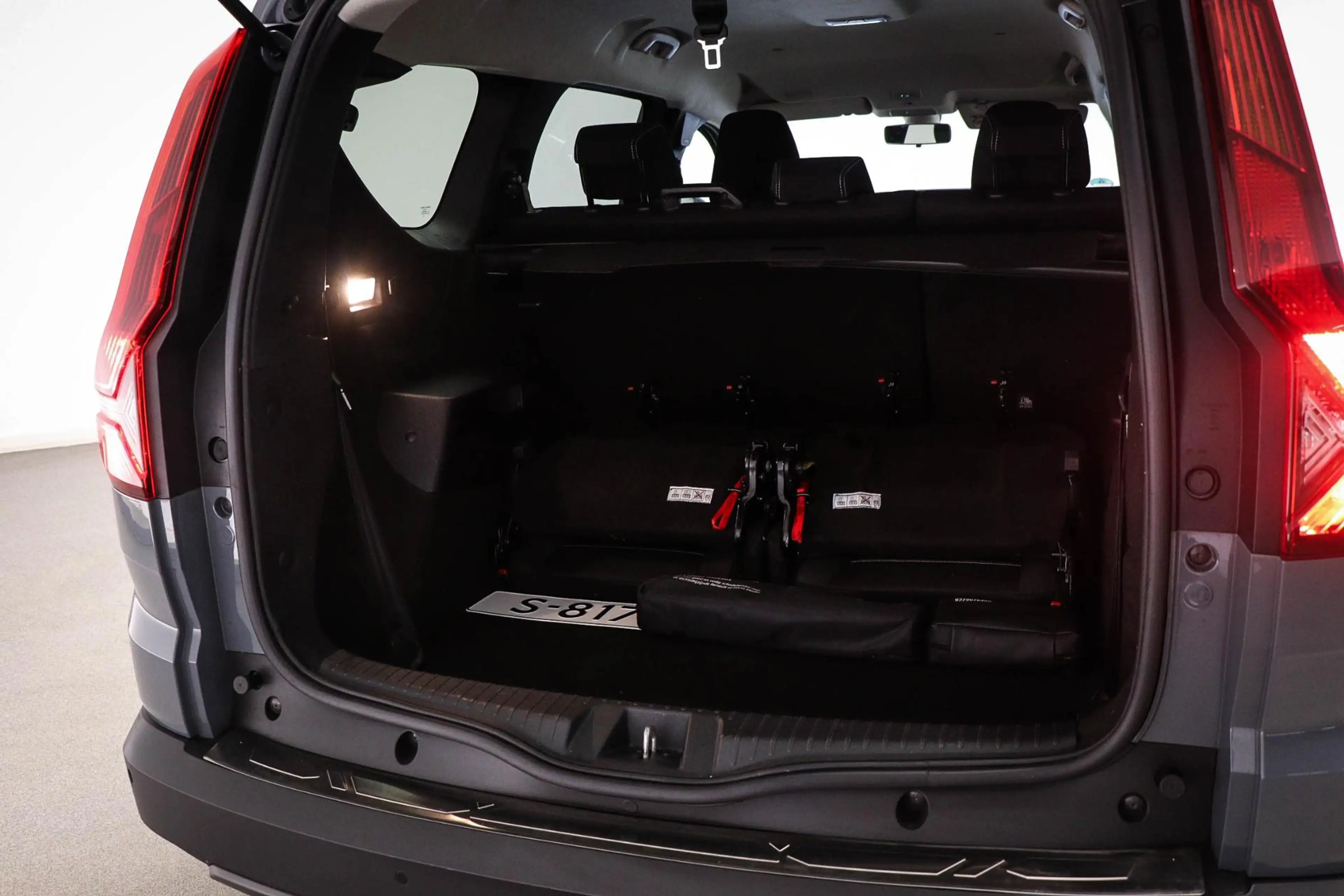 Dacia Jogger 1.0 TCe 110 Extreme 7p. | EXTREME PACK | CLIMA | D — photo 13