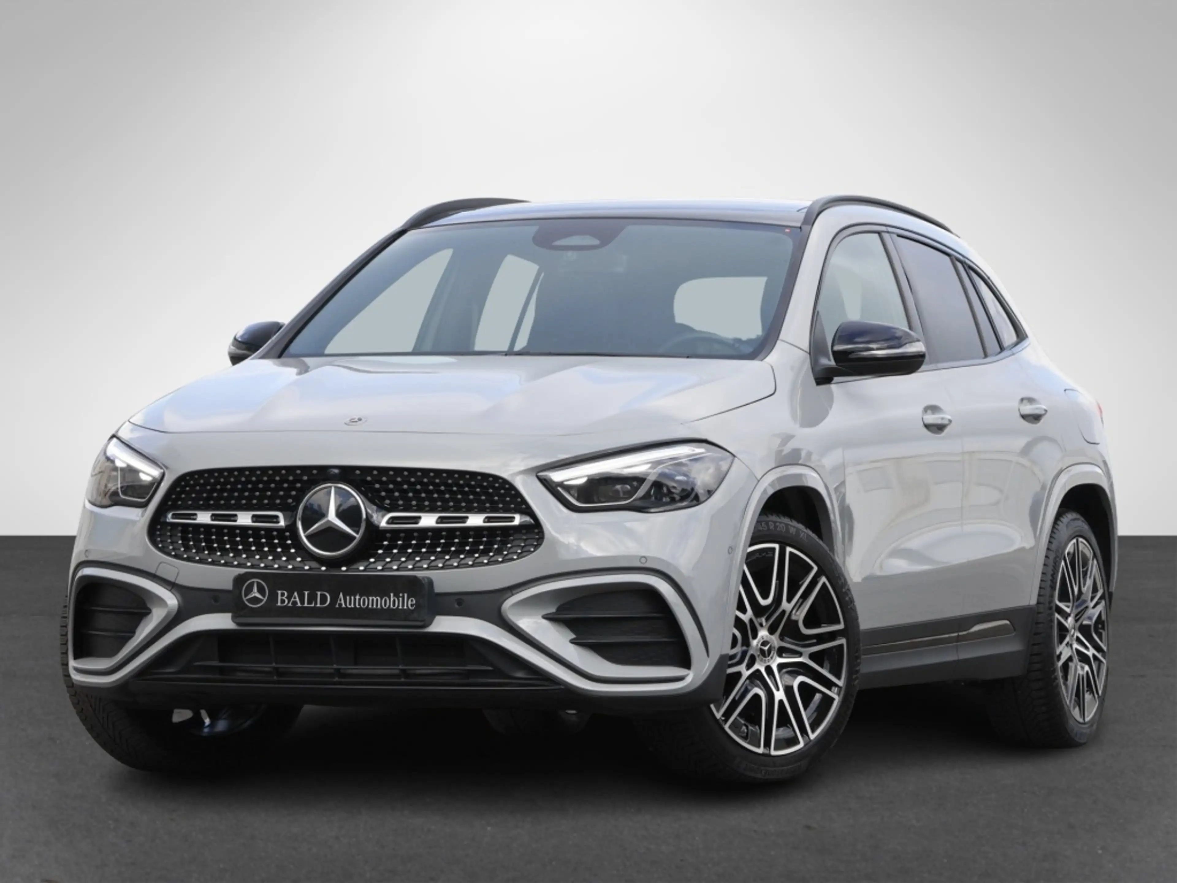 Mercedes-Benz GLA 220 d 4MATIC AMG-Sport+Pano+Distr+MLB+Night — photo 2