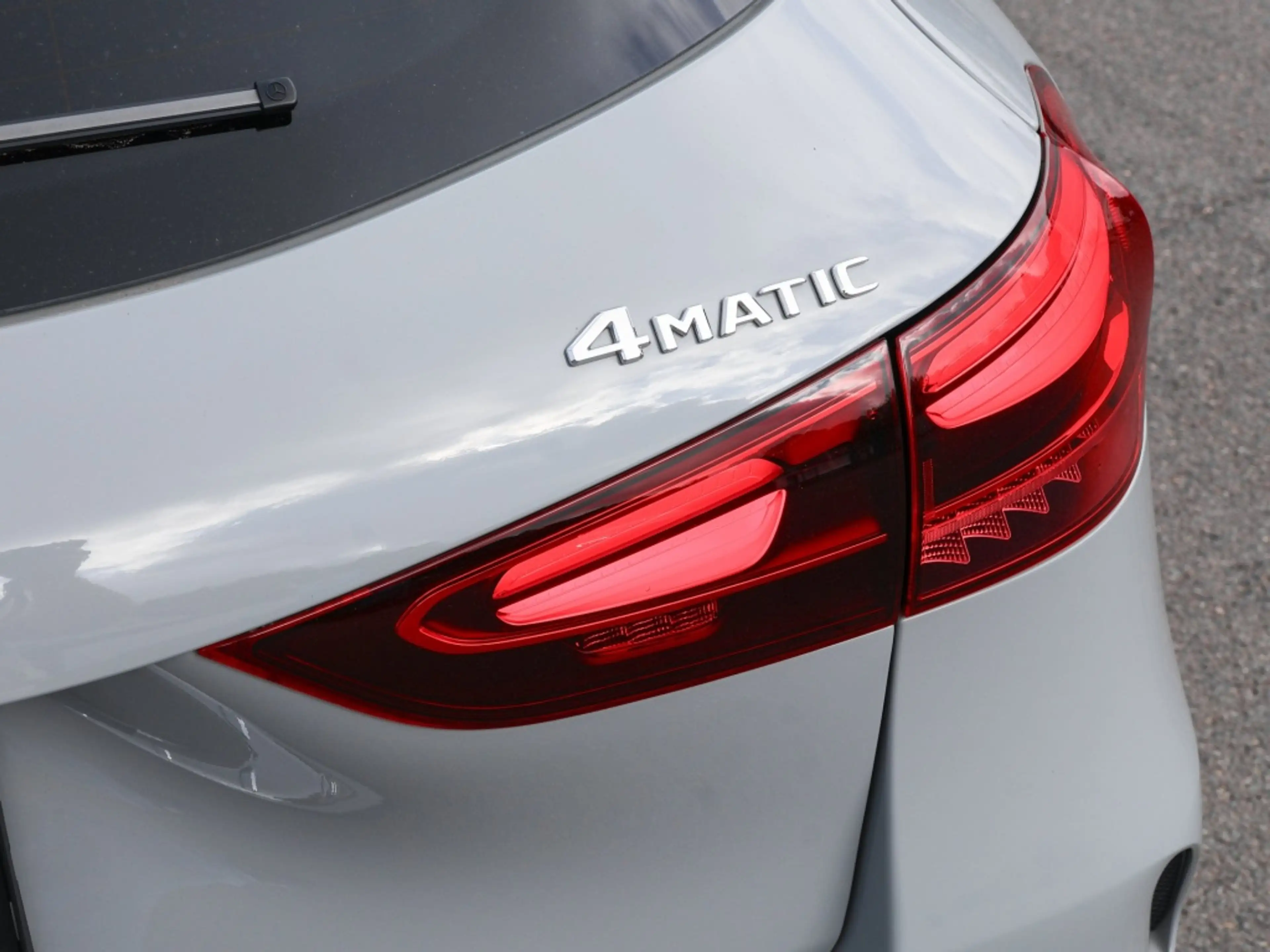Mercedes-Benz GLA 220 d 4MATIC AMG-Sport+Pano+Distr+MLB+Night — photo 13