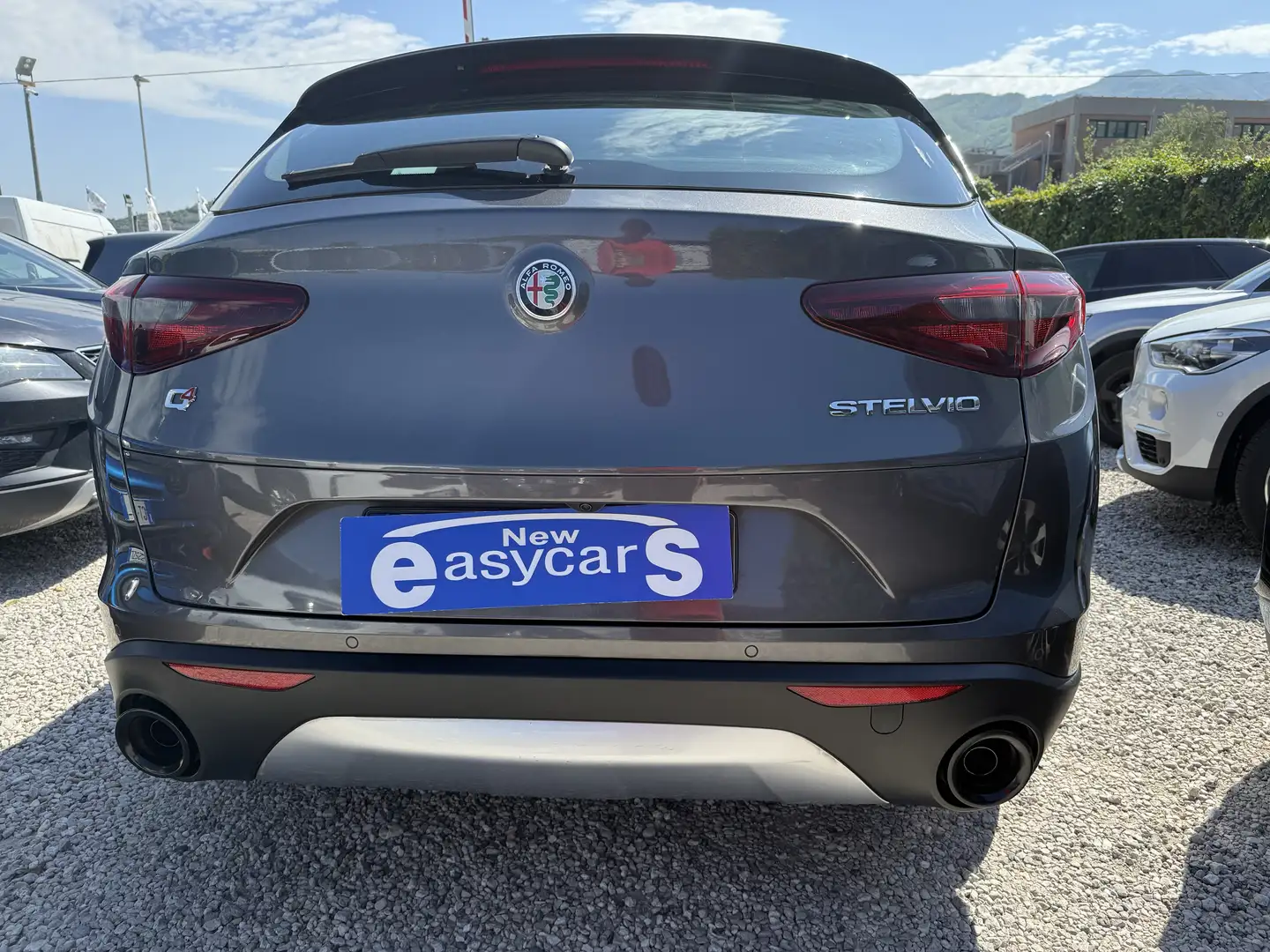 Alfa Romeo Stelvio Stelvio 2.2 t Business Q4 190cv auto Grigio - 2