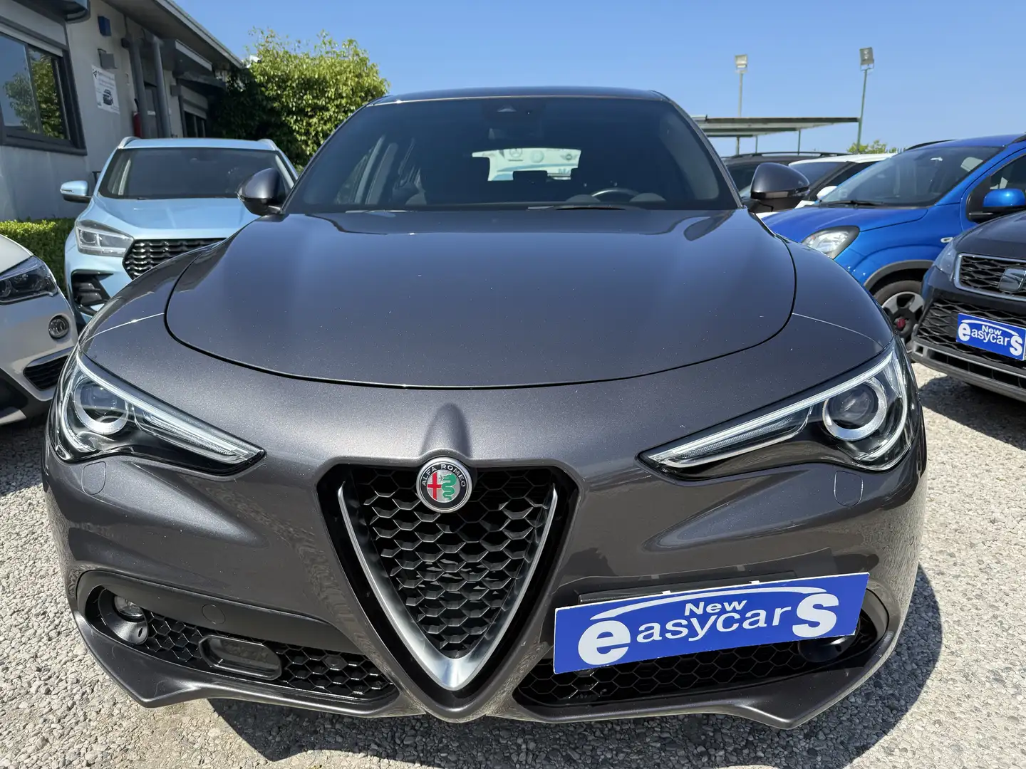 Alfa Romeo Stelvio Stelvio 2.2 t Business Q4 190cv auto Grigio - 1