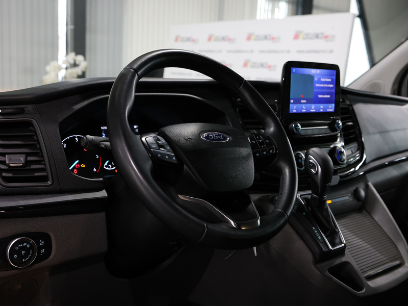 Ford Tourneo Custom 2.0 TDCI 320 L1 / 8-SITZER / NAVI — photo 11