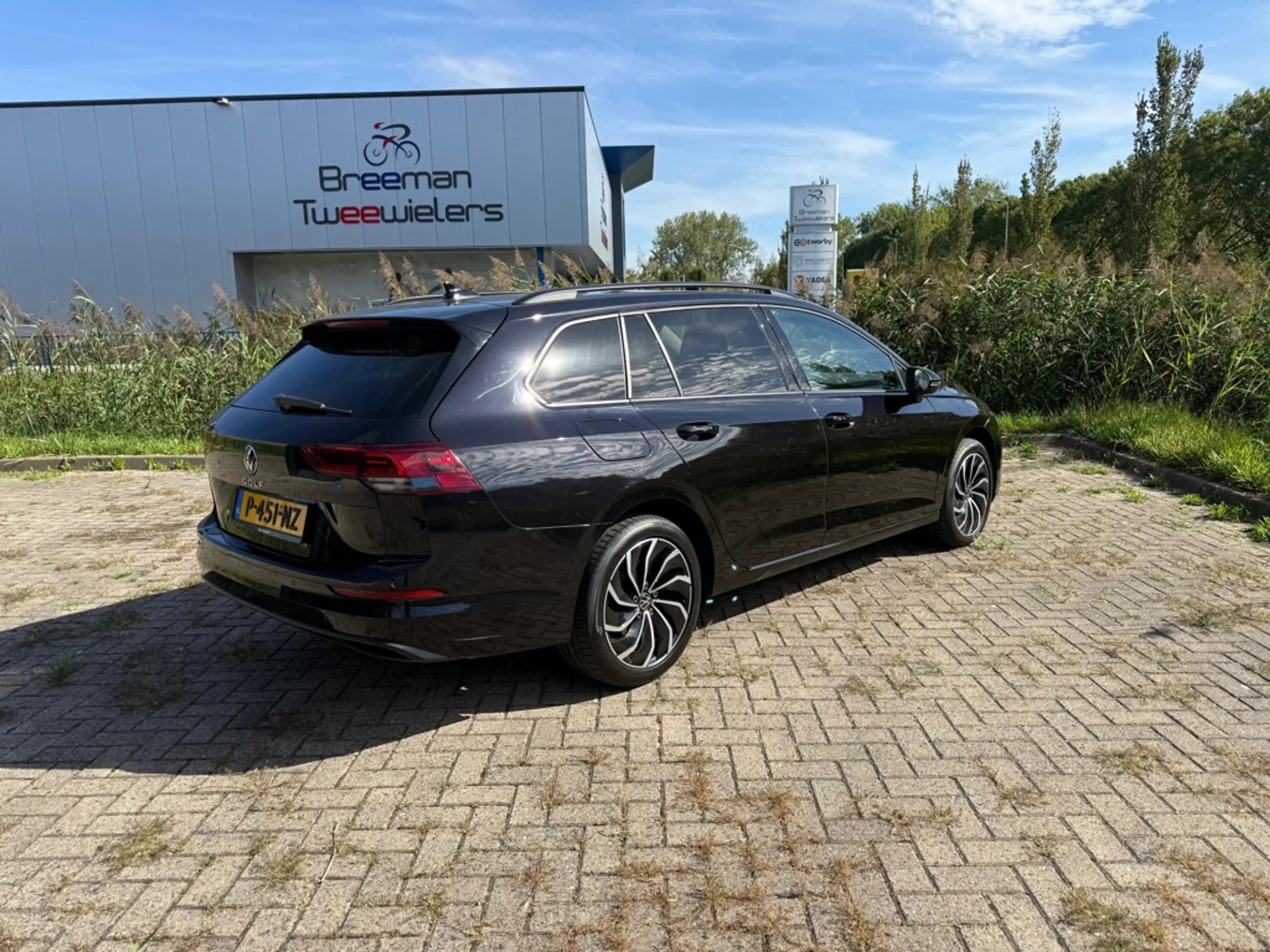 Volkswagen Golf Variant 1.0 eTSI Life Business_Massage_Stoel_NETTE AUTO — photo 11