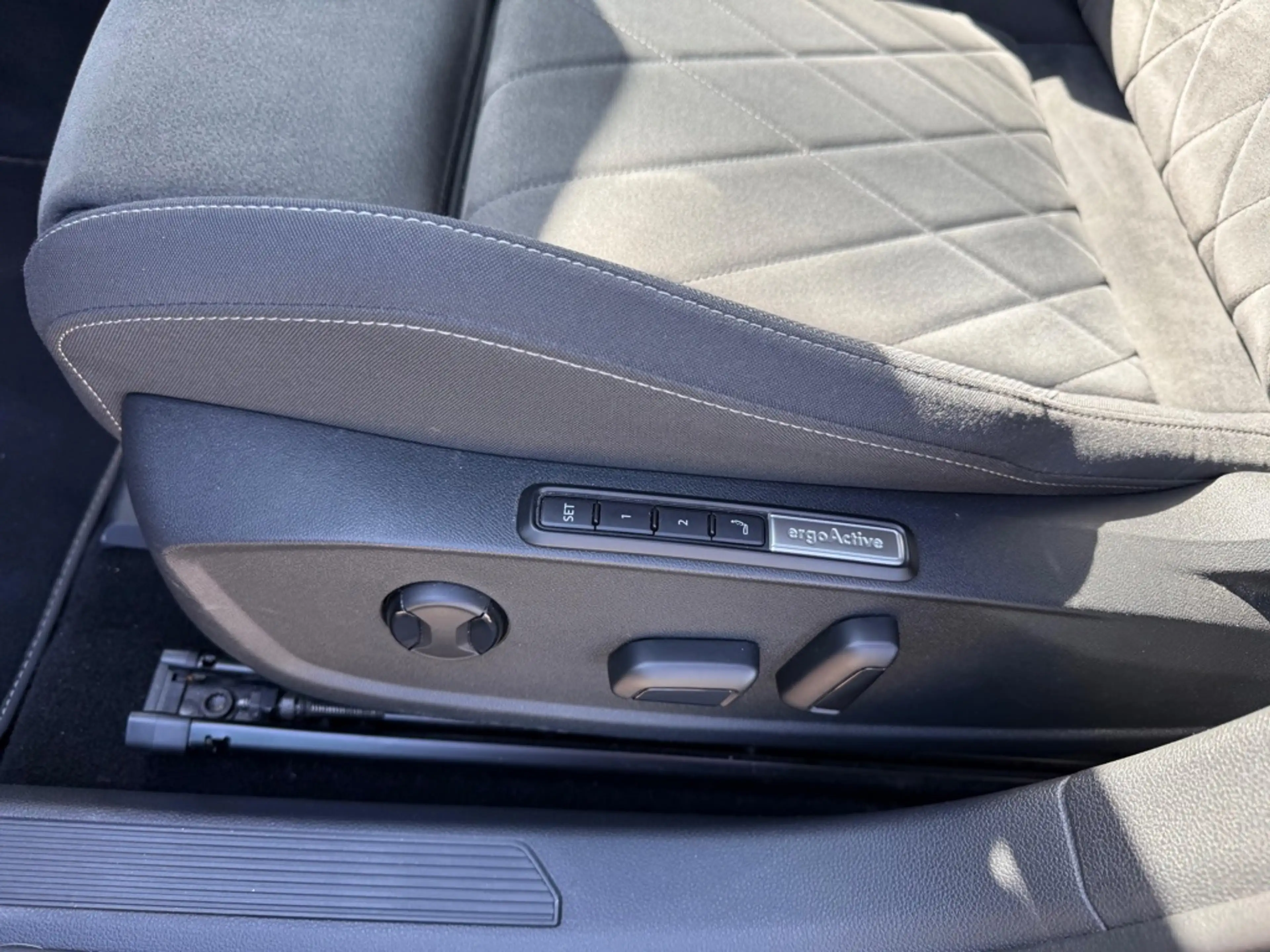 Volkswagen Golf Variant 1.0 eTSI Life Business_Massage_Stoel_NETTE AUTO — photo 7