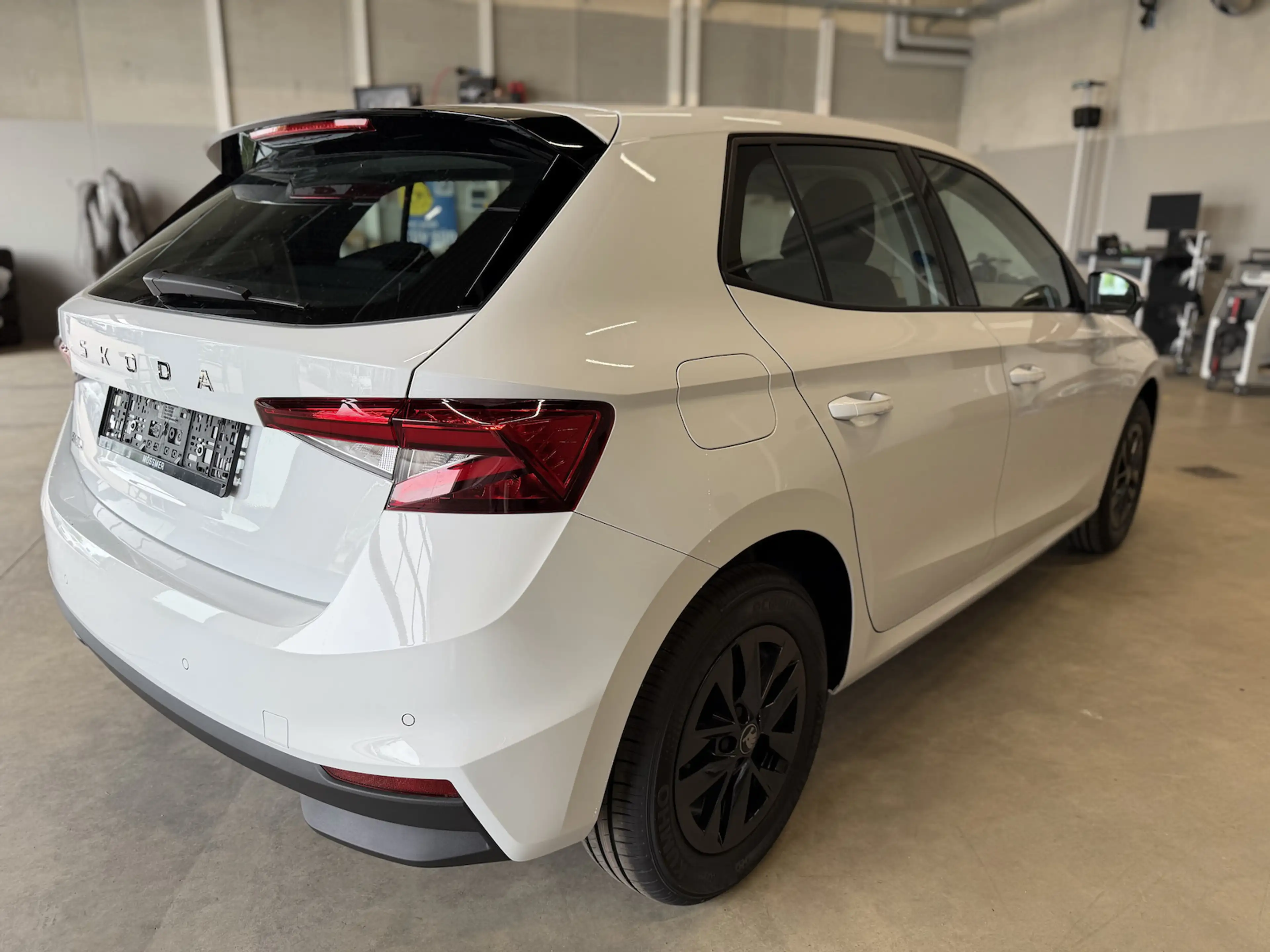 Skoda Fabia 1.0TSI Classic SHZ Kamera Alu 5J.Ga. HAGEL — photo 5