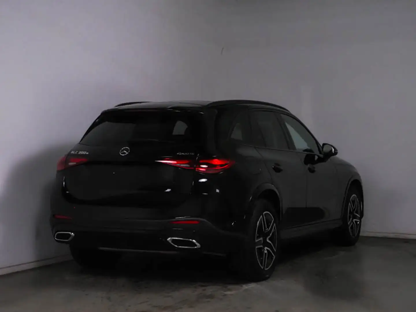 Mercedes-Benz GLC 300 e 4MATIC AMG Plug-In Hybride Edition AMG-Line | Pa Noir - 2