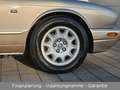 Jaguar XJ8 Executive 4.0 V8 sehr gepflegt und ohne Rost Oro - thumbnail 4