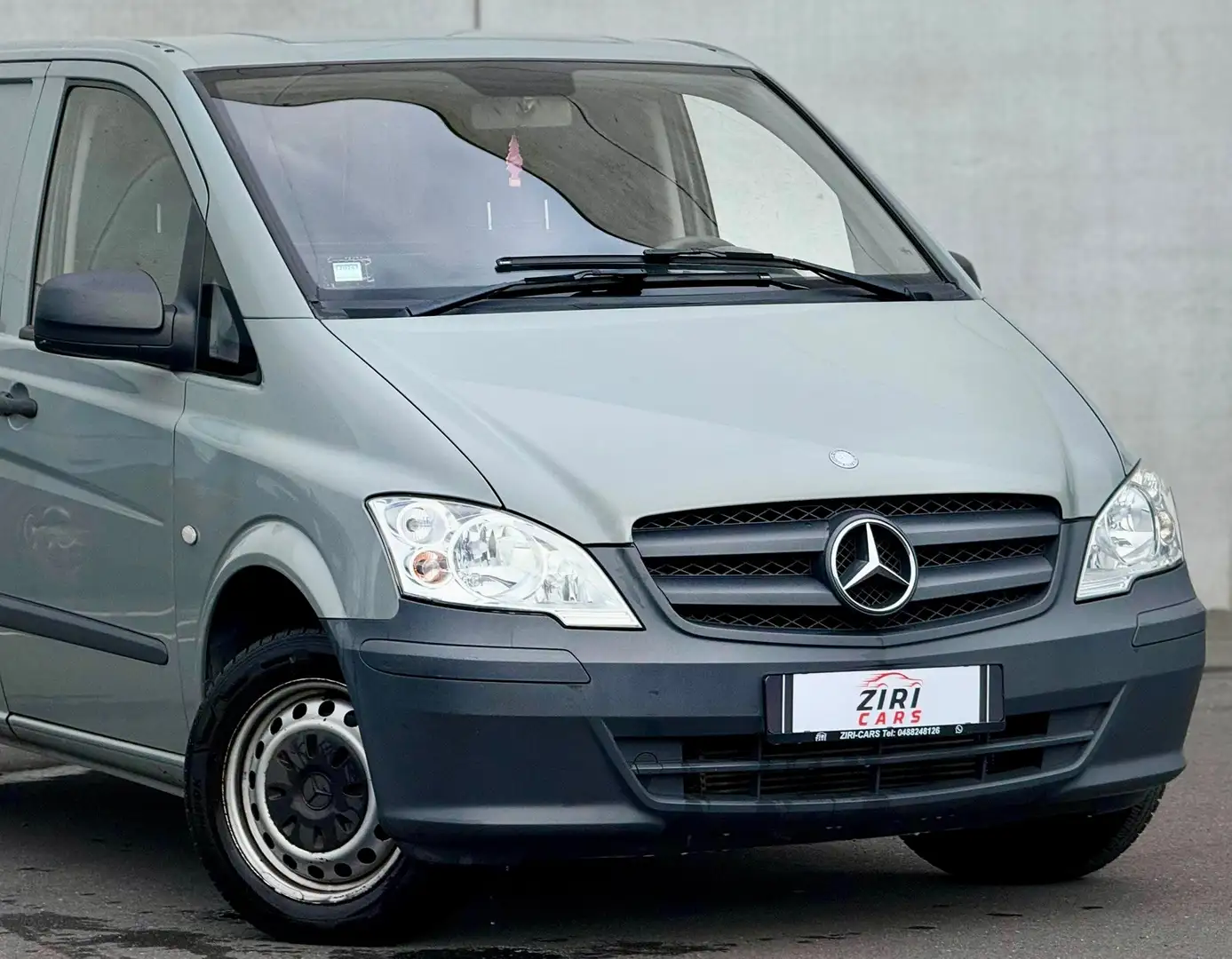 Mercedes-Benz Vito Vito 113 CDI Kompakt WORKER Grijs - 2