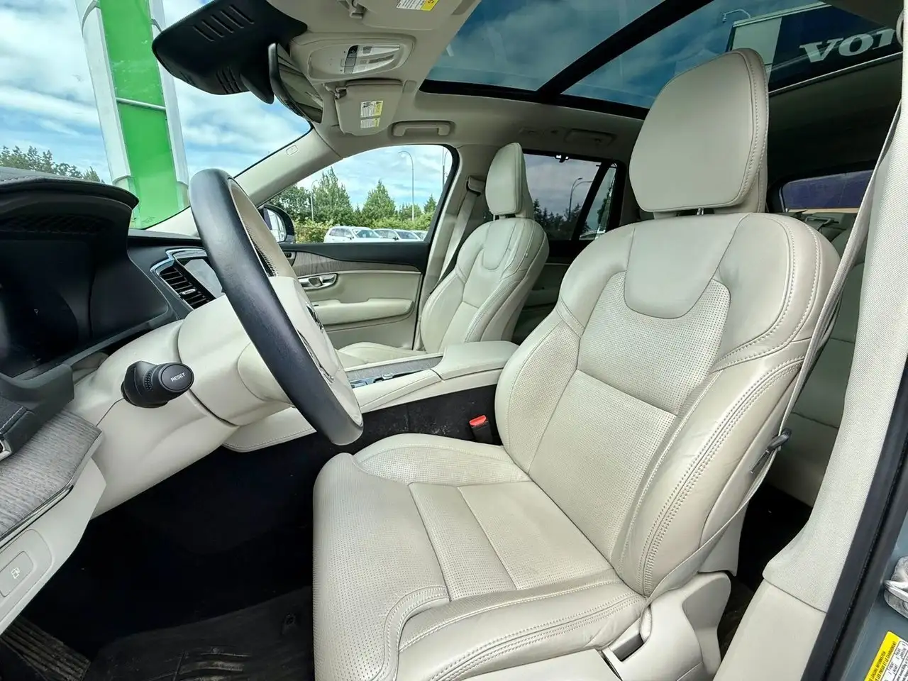 Volvo XC90 снимка Volvo XC90